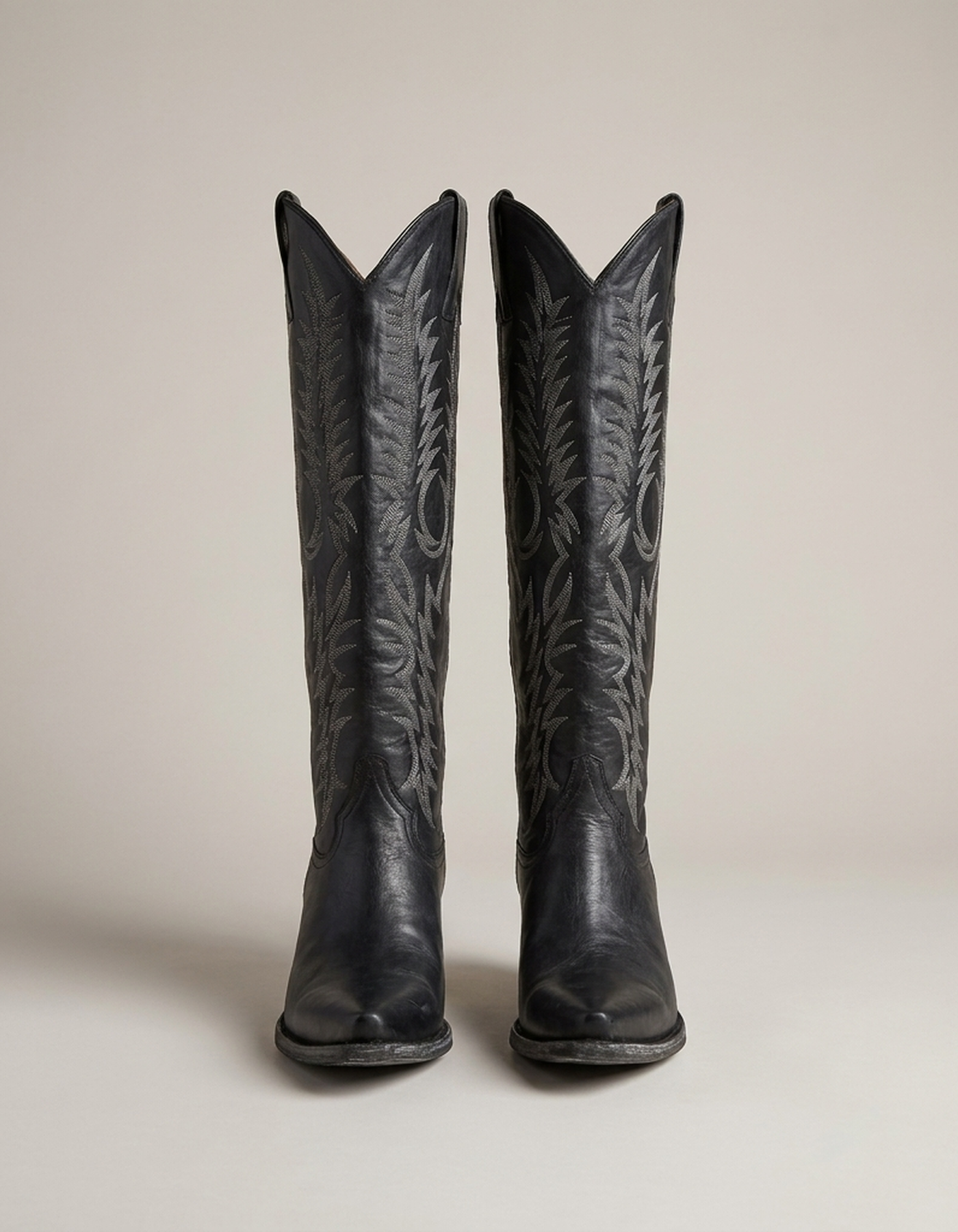PLUXSTYLE::numise::embroidered-western-knee-high-boots::pack-black
