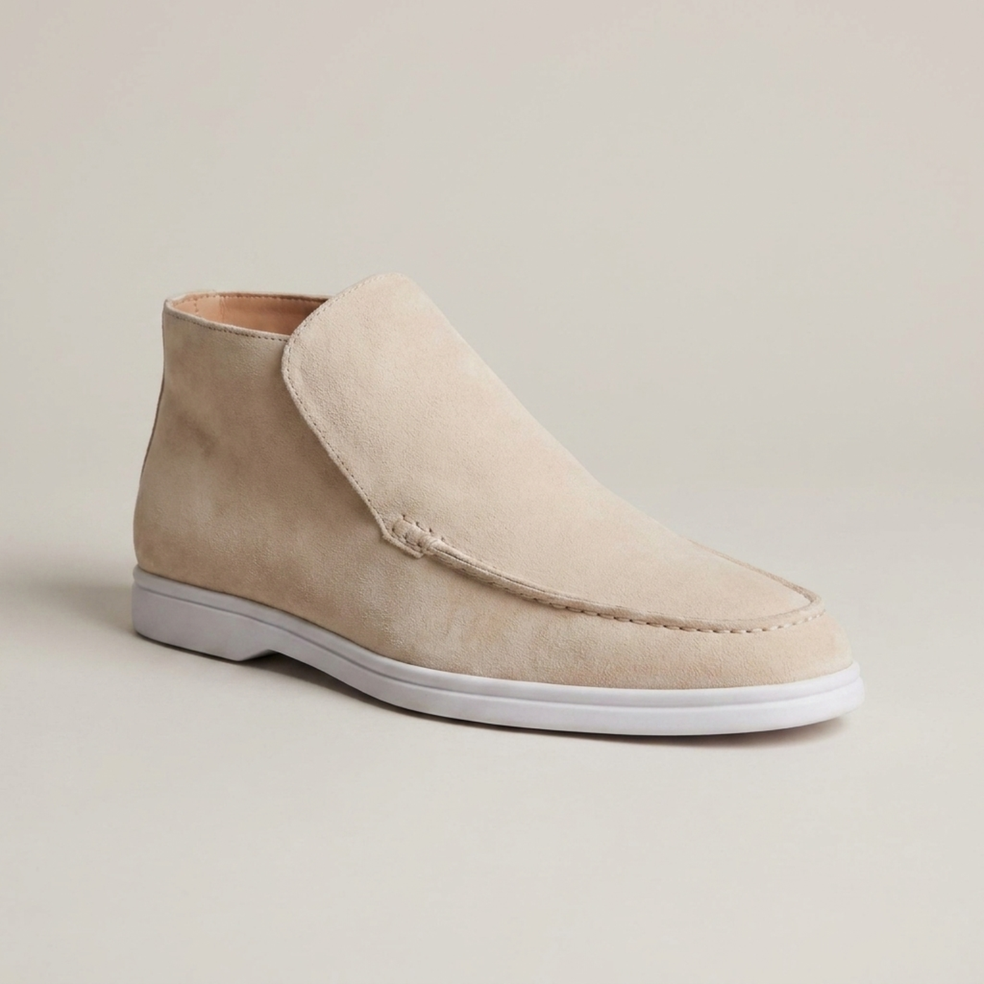 PLUXSTYLE::numise::beige-high-top-city-loafers::closeup-hero