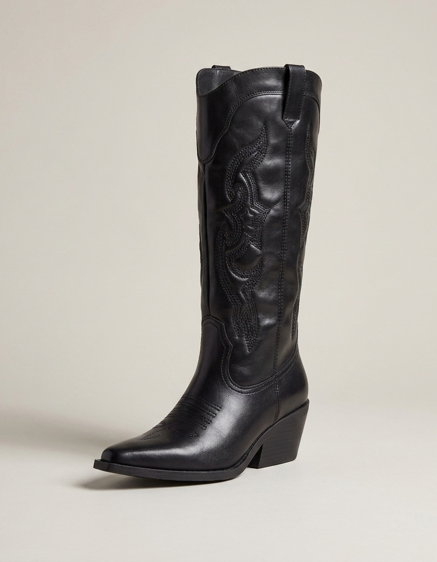PLUXSTYLE::numise::angelika-pointed-toe-western-boots::closeup-hero