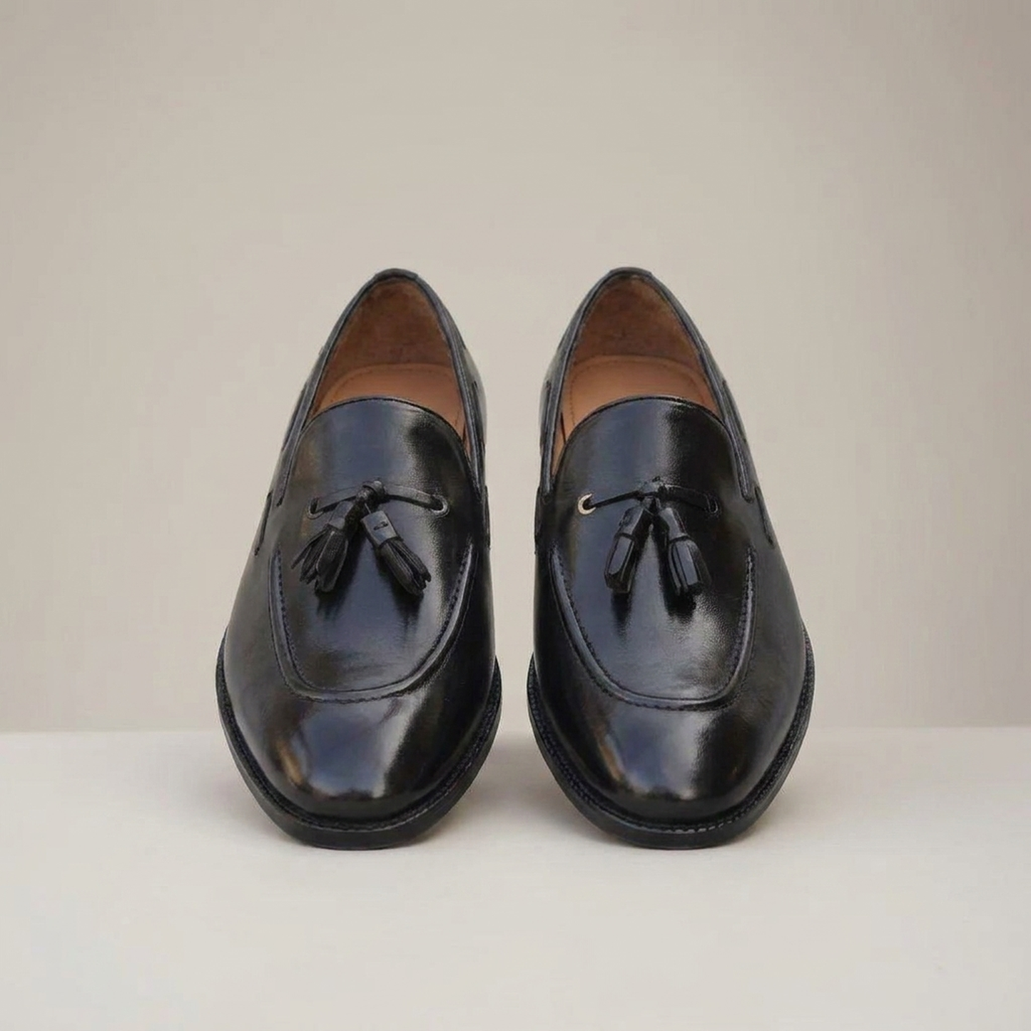 PLUXSTYLE::numise::adam-black-tassel-loafers::pack-black
