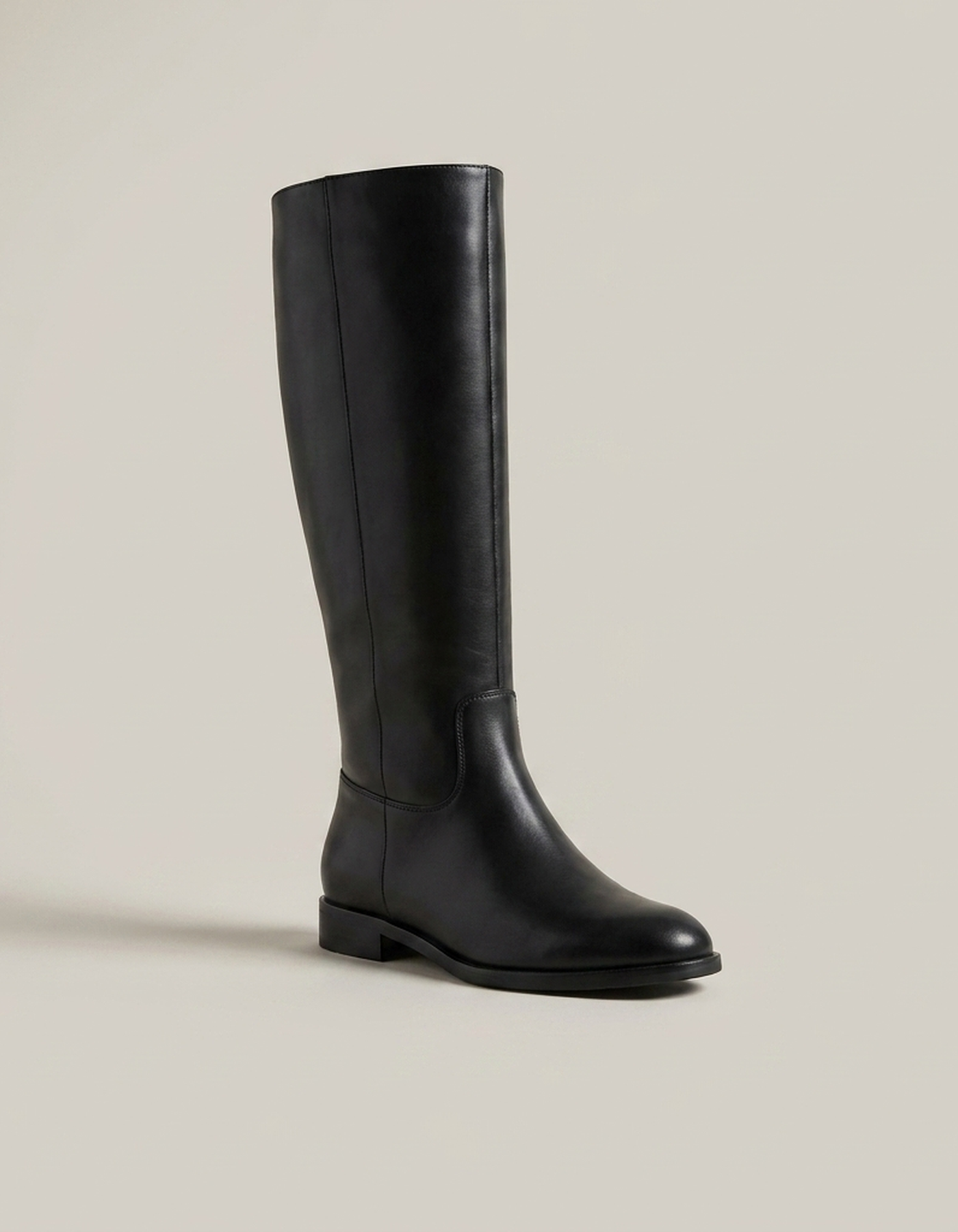 PLUXSTYLE::numise::camila-sleek-knee-high-boots::closeup-hero