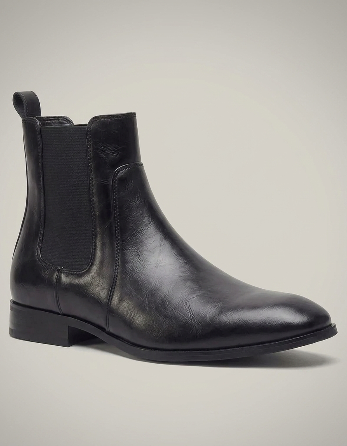 PLUXSTYLE::numise::mens-sleek-slip-on-chelsea-boots::closeup-hero