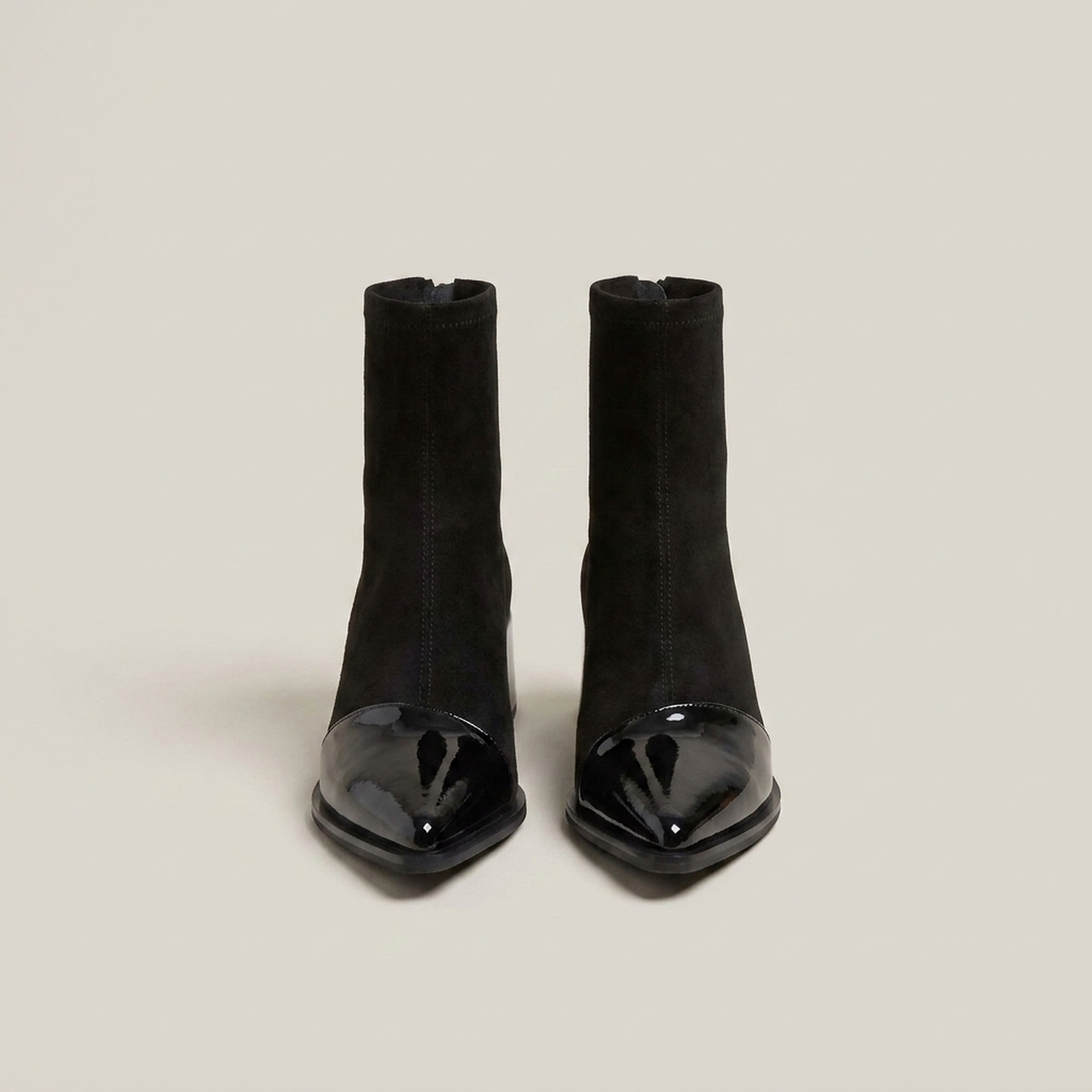 PLUXSTYLE::numise::gloss-detail-block-heel-ankle-boots::pack-black