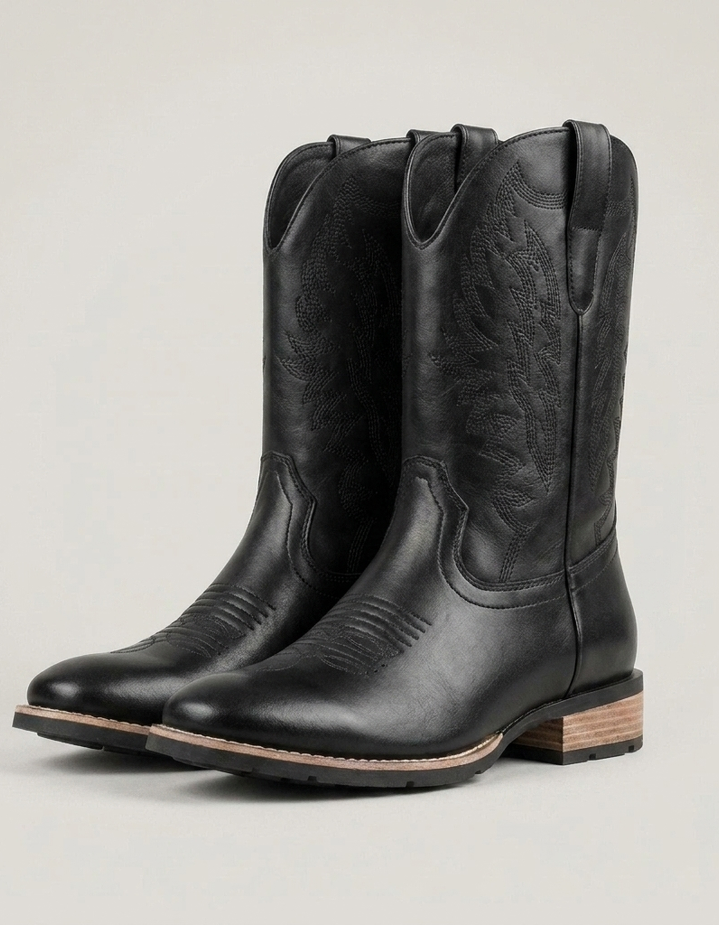 PLUXSTYLE::numise::mens-high-top-chelsea-boots::closeup-detail