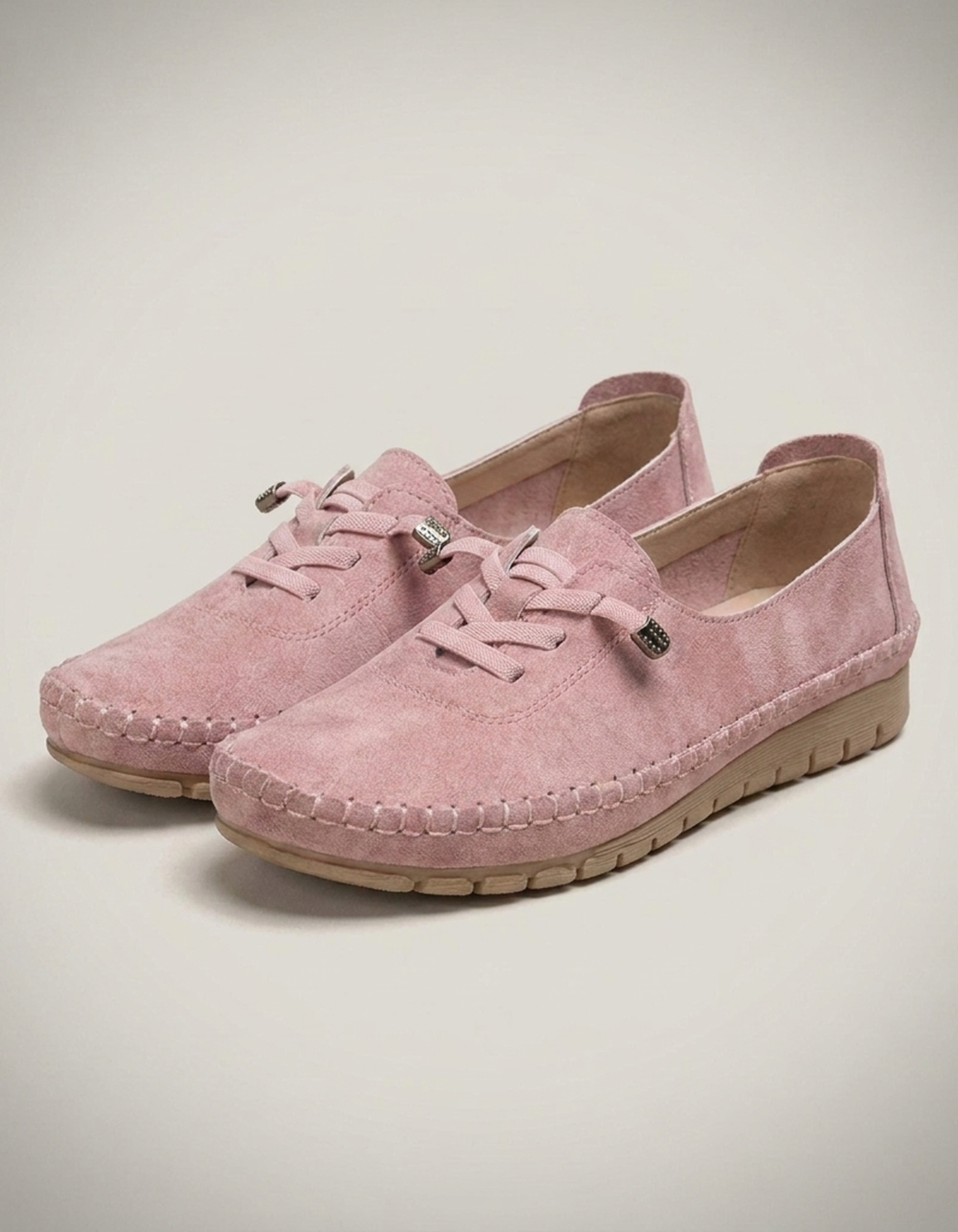 PLUXSTYLE::numise::womens-flexible-walking-loafers::closeup-detail