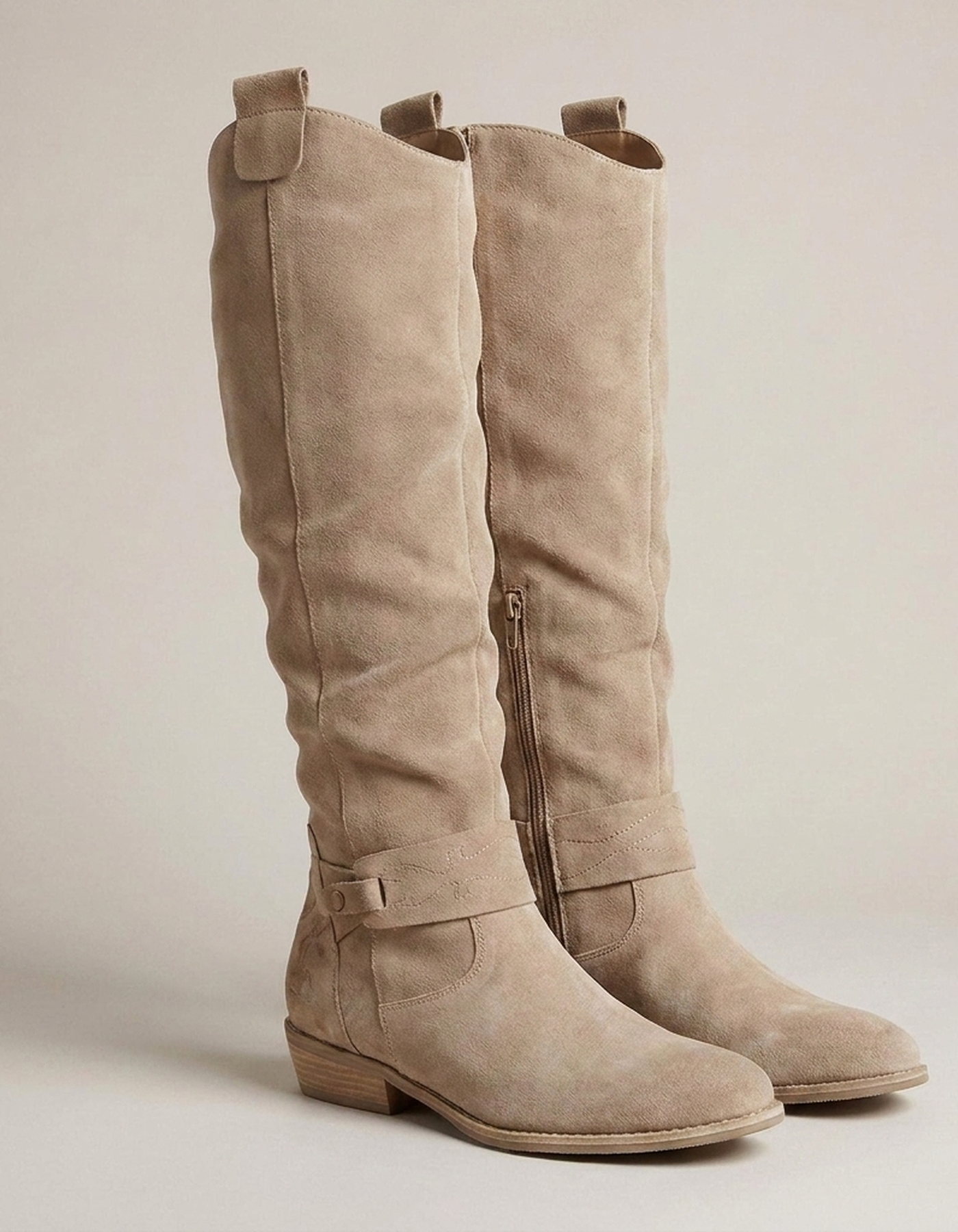 PLUXSTYLE::numise::wide-fit-knee-high-boots::closeup-detail