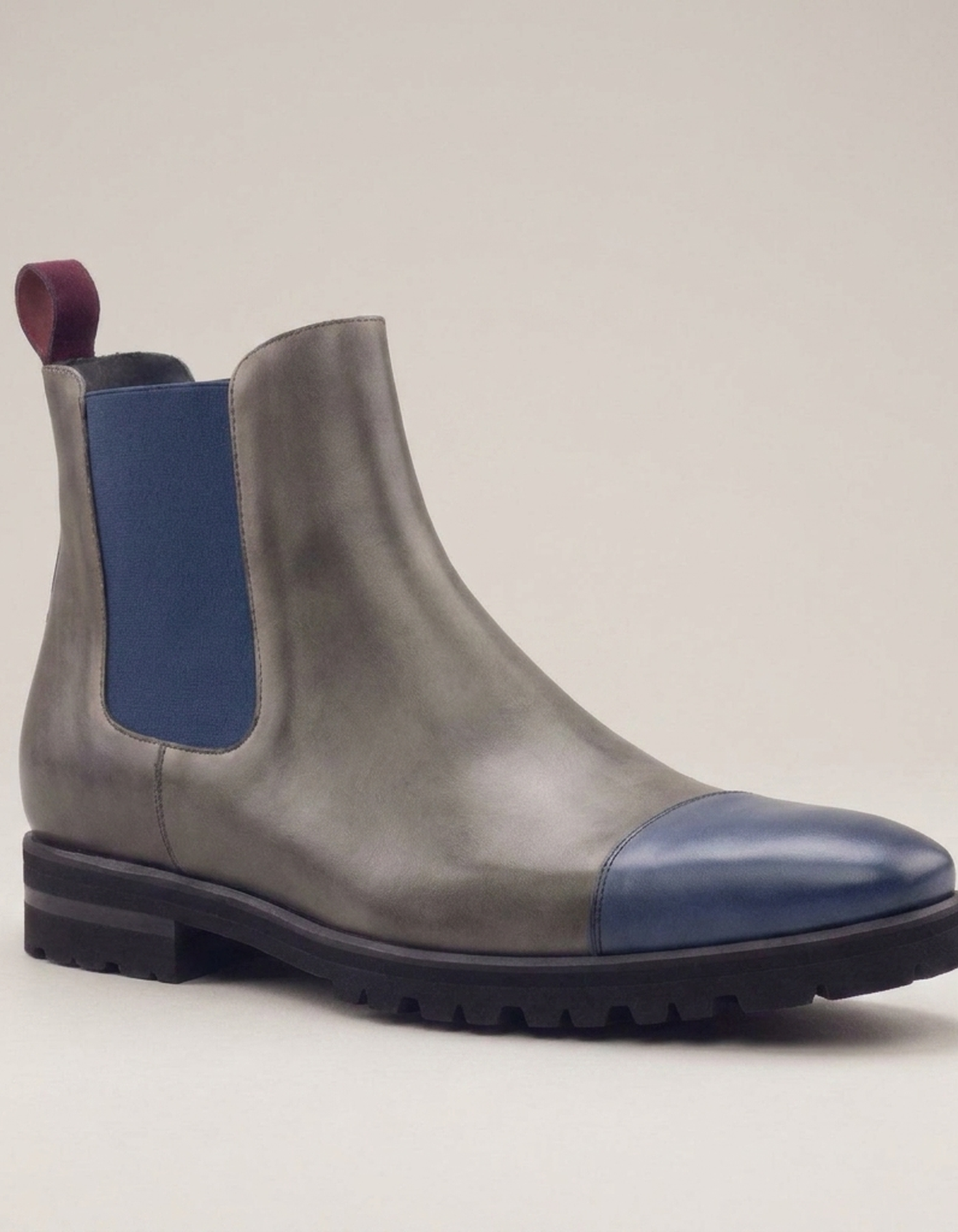 PLUXSTYLE::numise::dolcetta-everyday-chelsea-boots::closeup-hero
