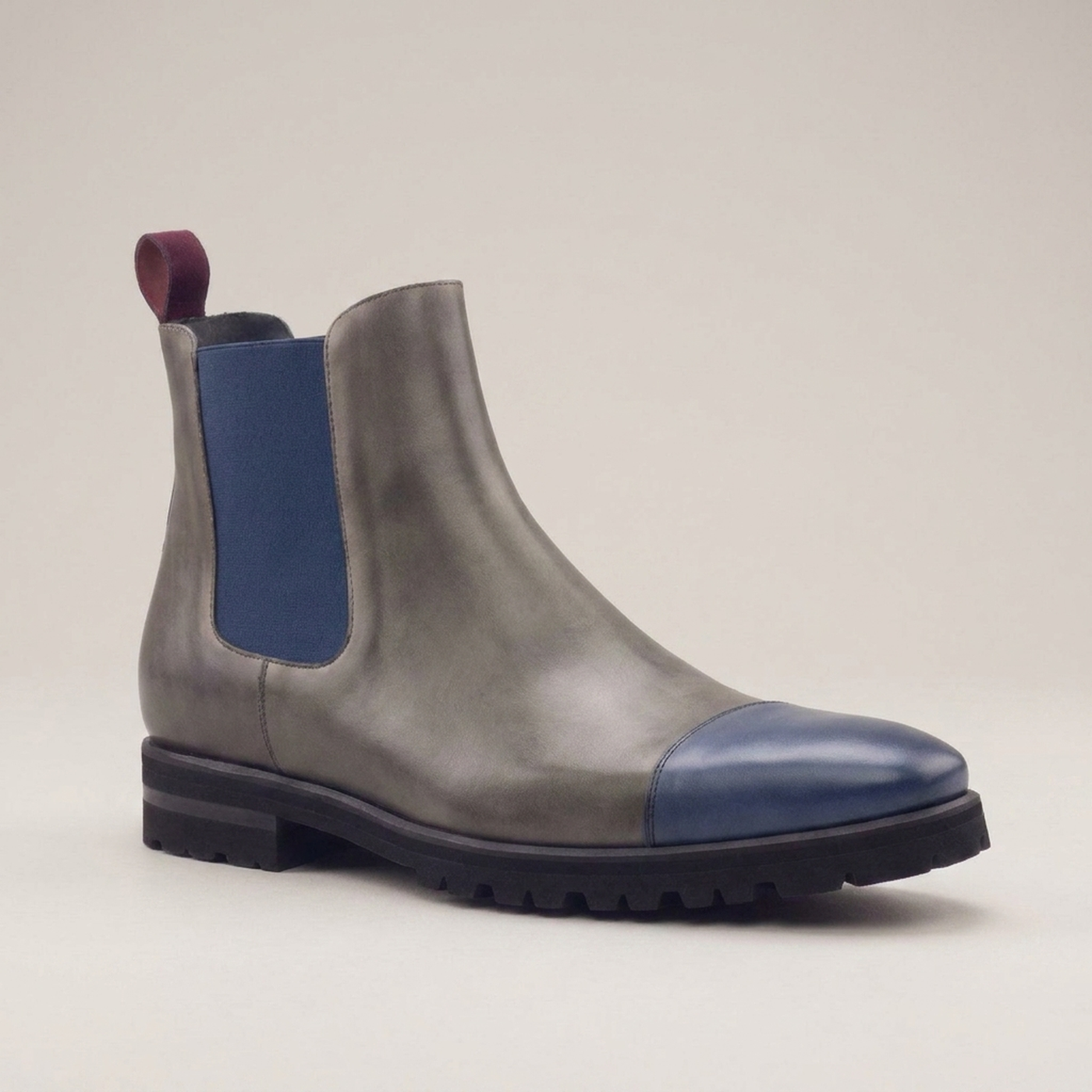 PLUXSTYLE::numise::dolcetta-everyday-chelsea-boots::closeup-hero
