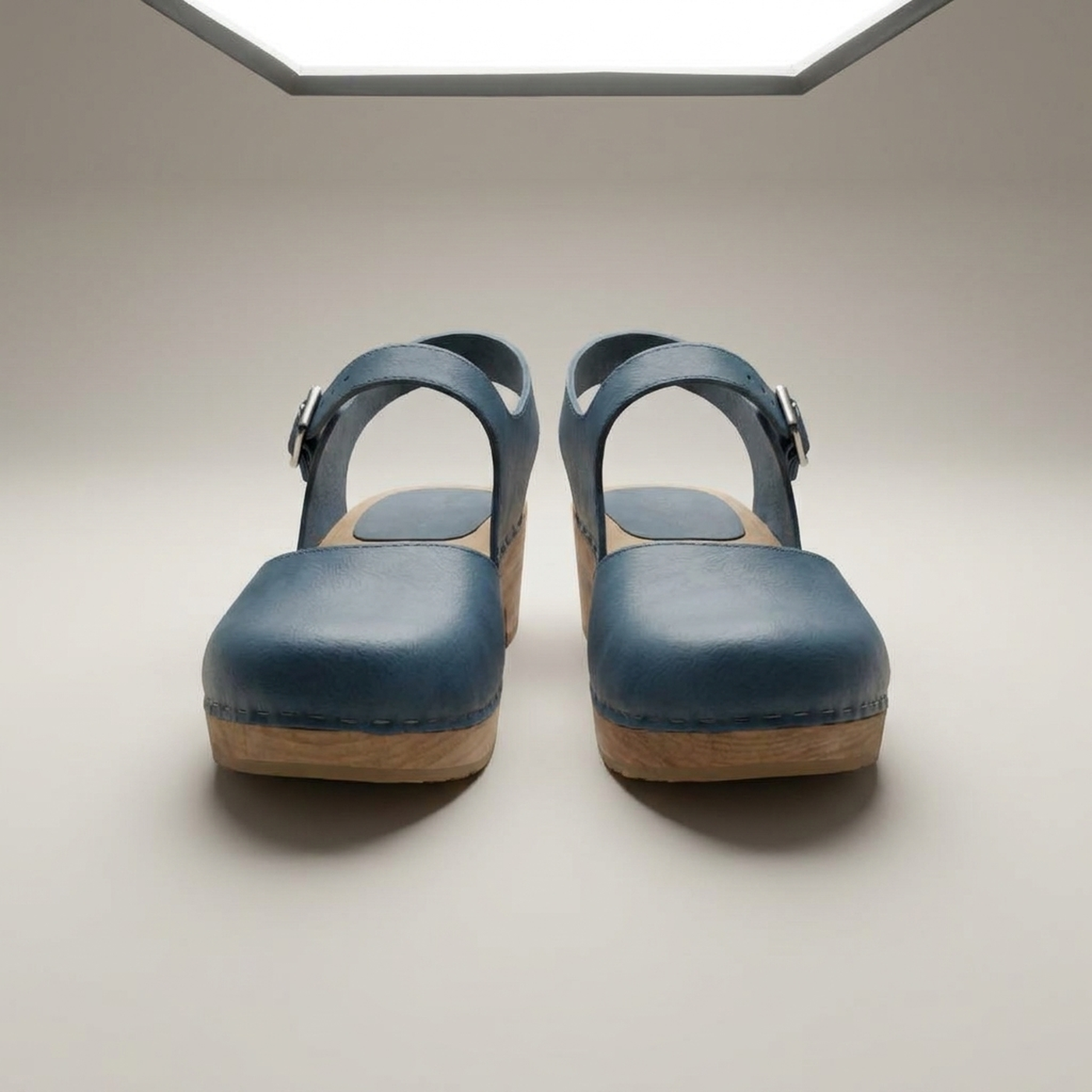 PLUXSTYLE::numise::closed-toe-platform-clogs::pack-blue