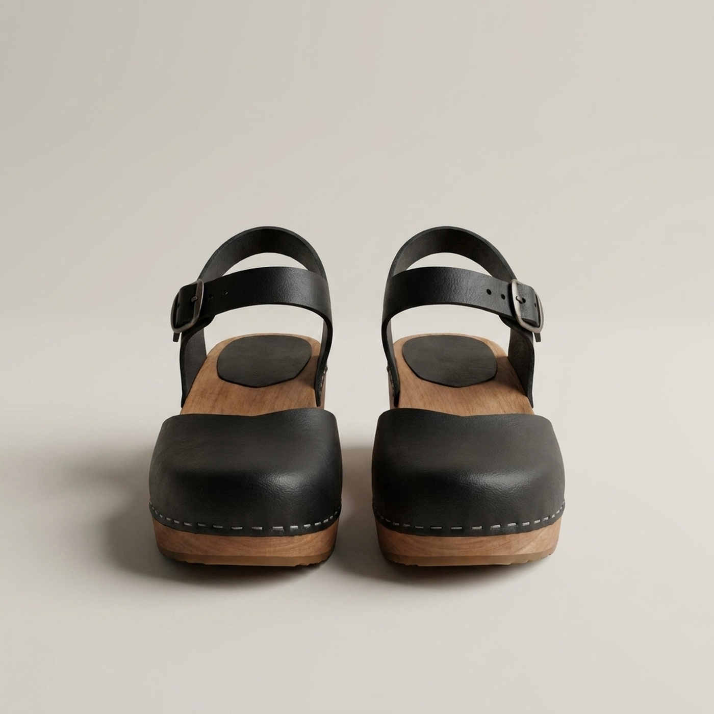 PLUXSTYLE::numise::closed-toe-platform-clogs::pack-black