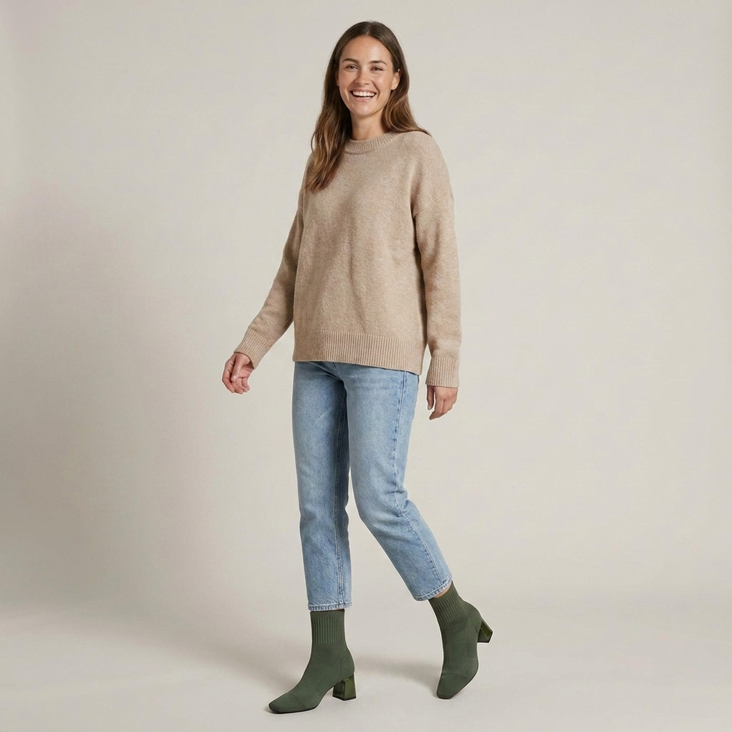 PLUXSTYLE::numise::pointed-toe-slip-on-ankle-boots::zoom-out