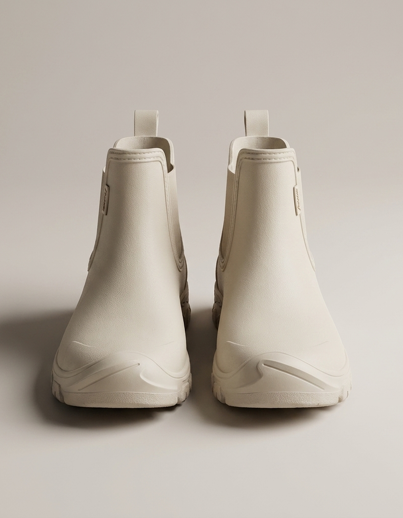 PLUXSTYLE::numise::lucas-waterproof-chelsea-boots::pack-beige