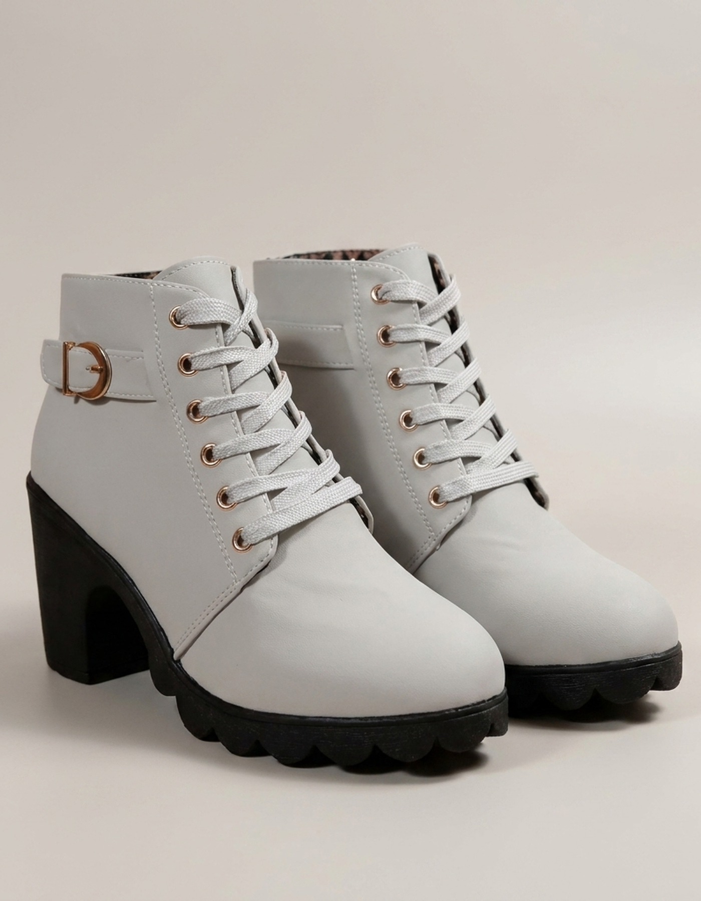 PLUXSTYLE::numise::buckle-chunky-heel-ankle-boots::pack-grey