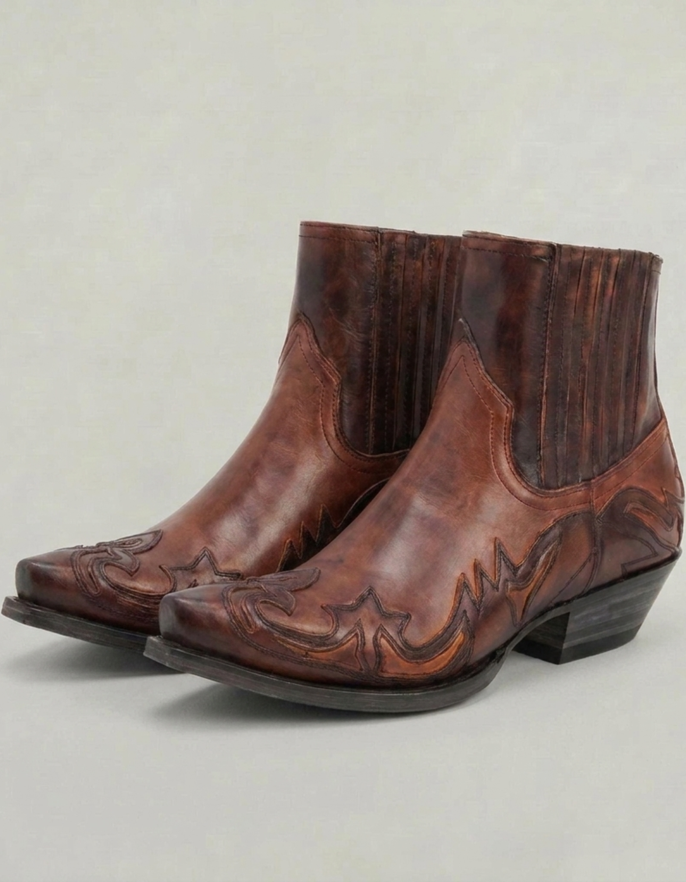 PLUXSTYLE::numise::mens-square-toe-western-boots::closeup-detail