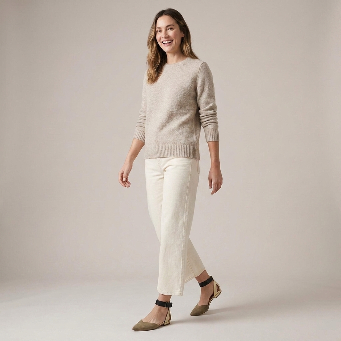 PLUXSTYLE::numise::two-tone-pointed-toe-table::zoom-out