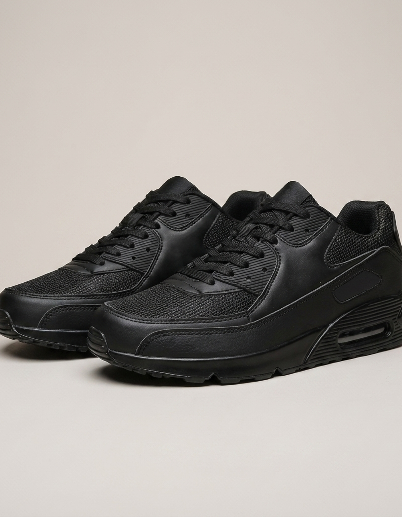 PLUXSTYLE::numise::mens-air-cushioned-walking-shoes::pack-black