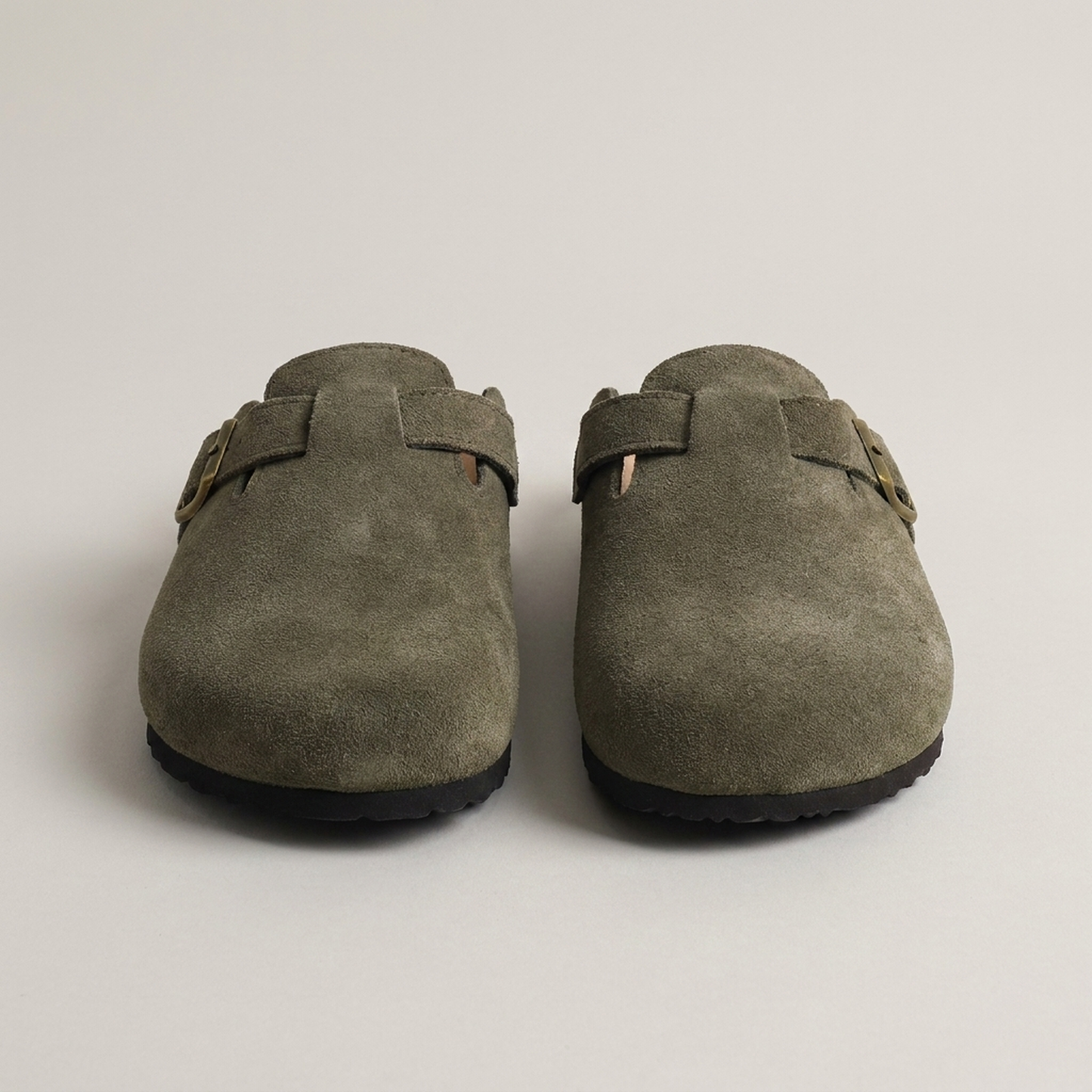 PLUXSTYLE::numise::womens-adjustable-support-clogs::pack-green