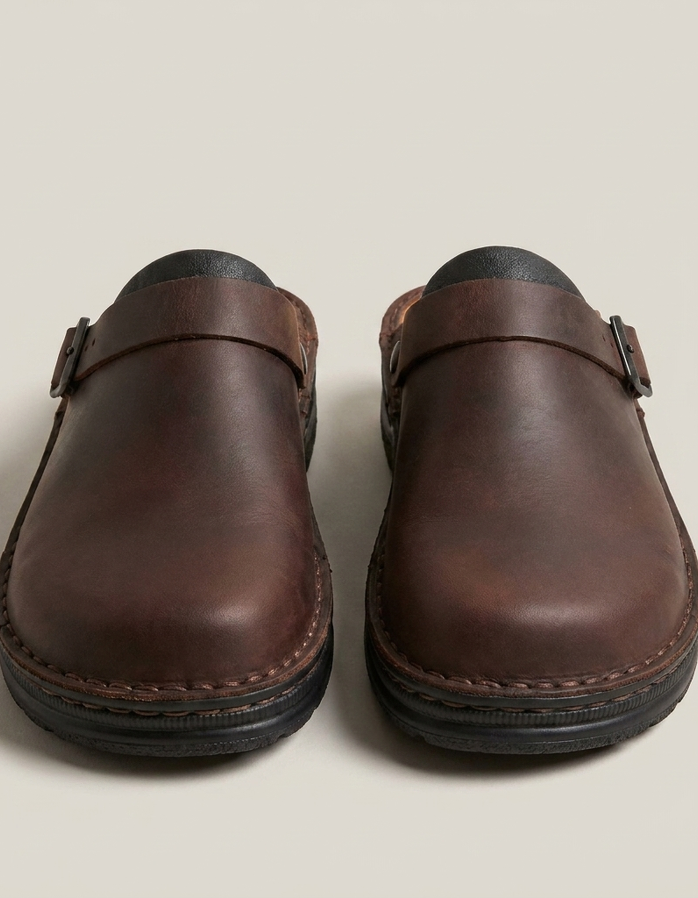 PLUXSTYLE::numise::everyday-support-clogs::pack-brown