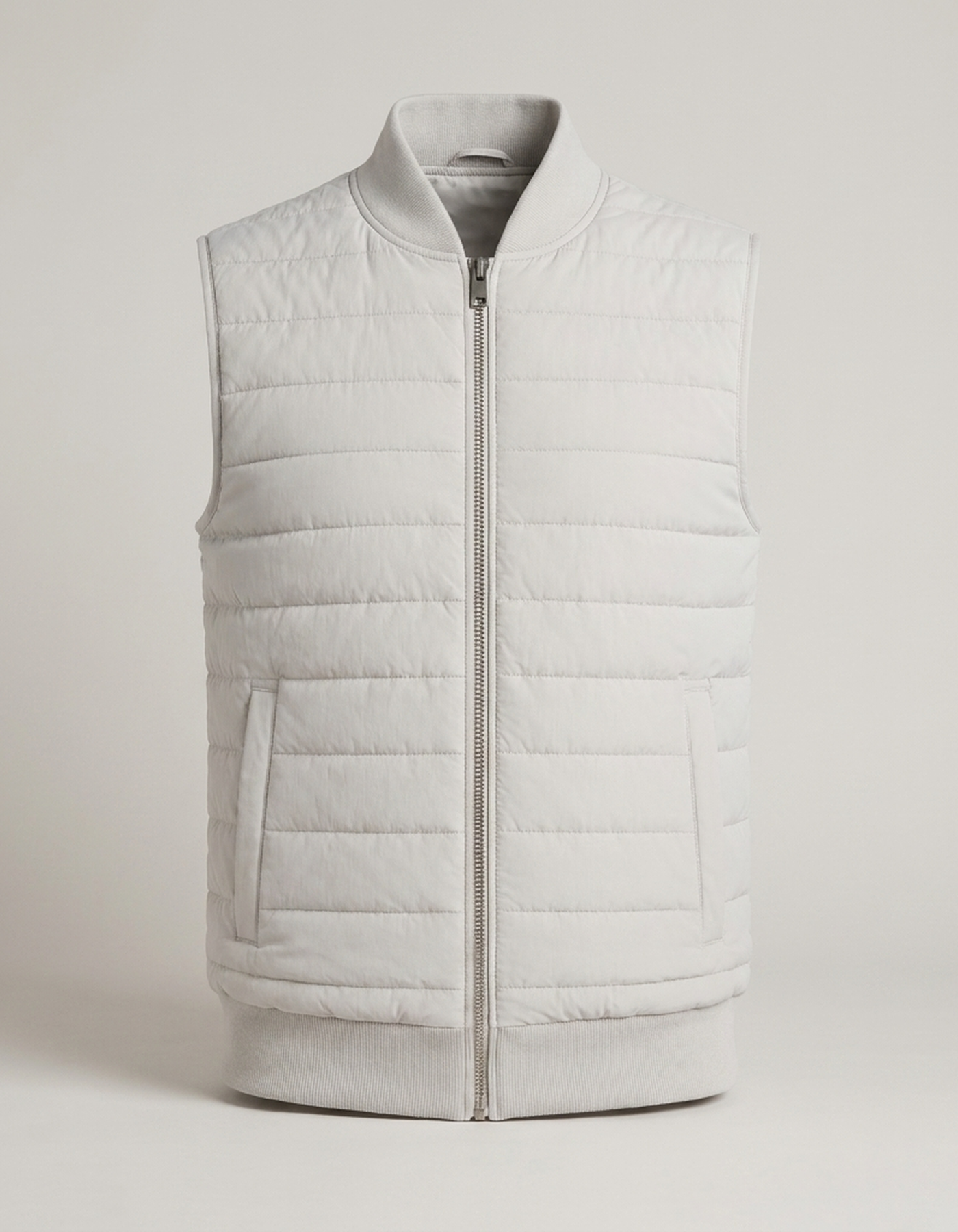 PLUXSTYLE::numise::mens-sleeveless-parka-1::pack-light-grey