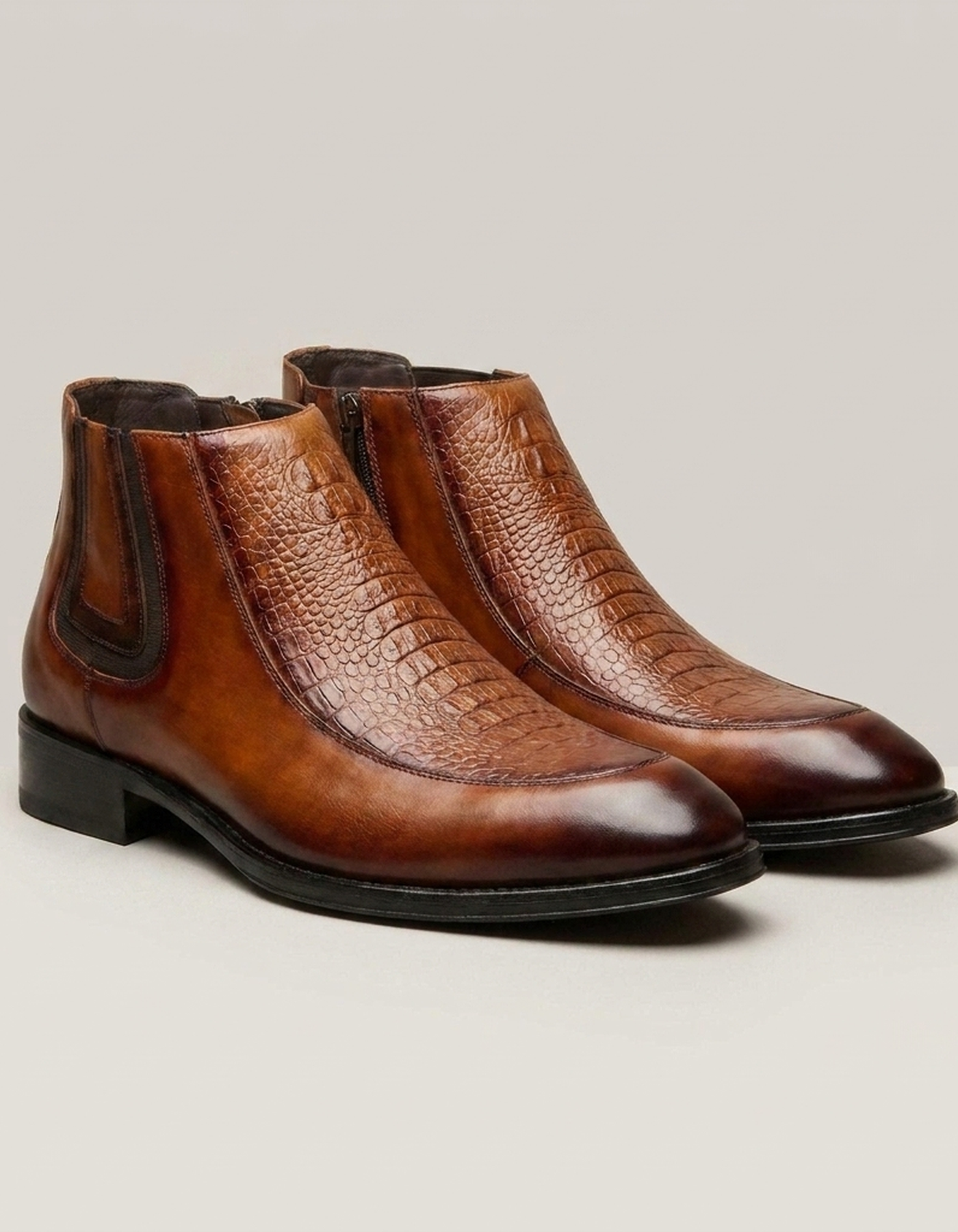 PLUXSTYLE::numise::mens-stretch-fit-zip-chelsea-boots::closeup-detail
