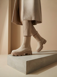 PLUXSTYLE::numise::alina-chunky-everyday-boots::lifestyle-keep-2