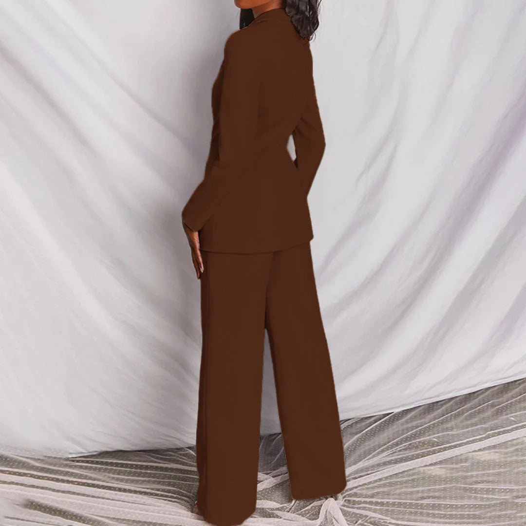 Ensemble Evelyn avec blazer ajusté et pantalon à jambes larges