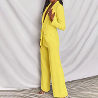 Ensemble Evelyn avec blazer ajusté et pantalon à jambes larges
