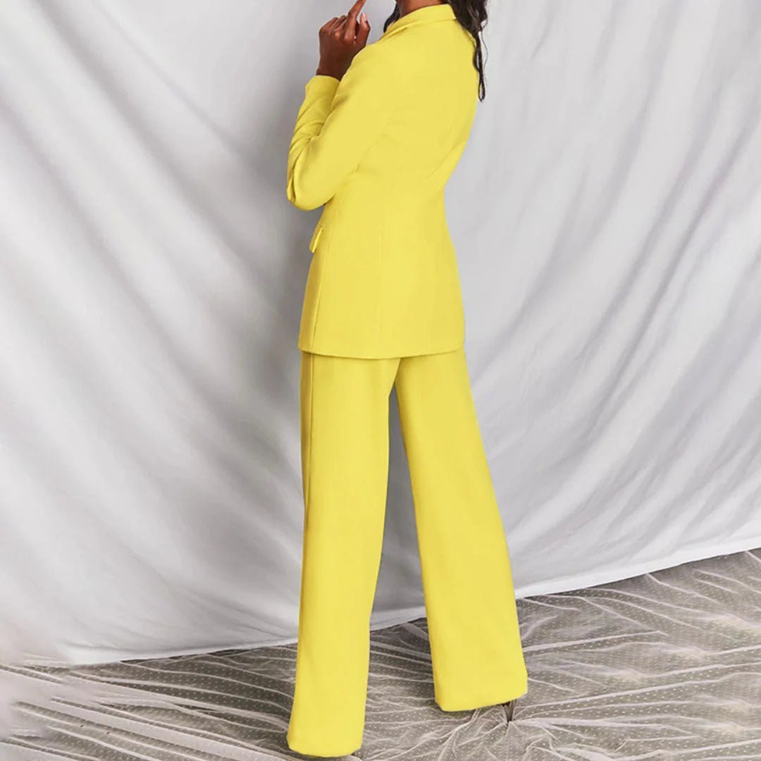 Ensemble Evelyn avec blazer ajusté et pantalon à jambes larges