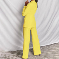 Ensemble Evelyn avec blazer ajusté et pantalon à jambes larges