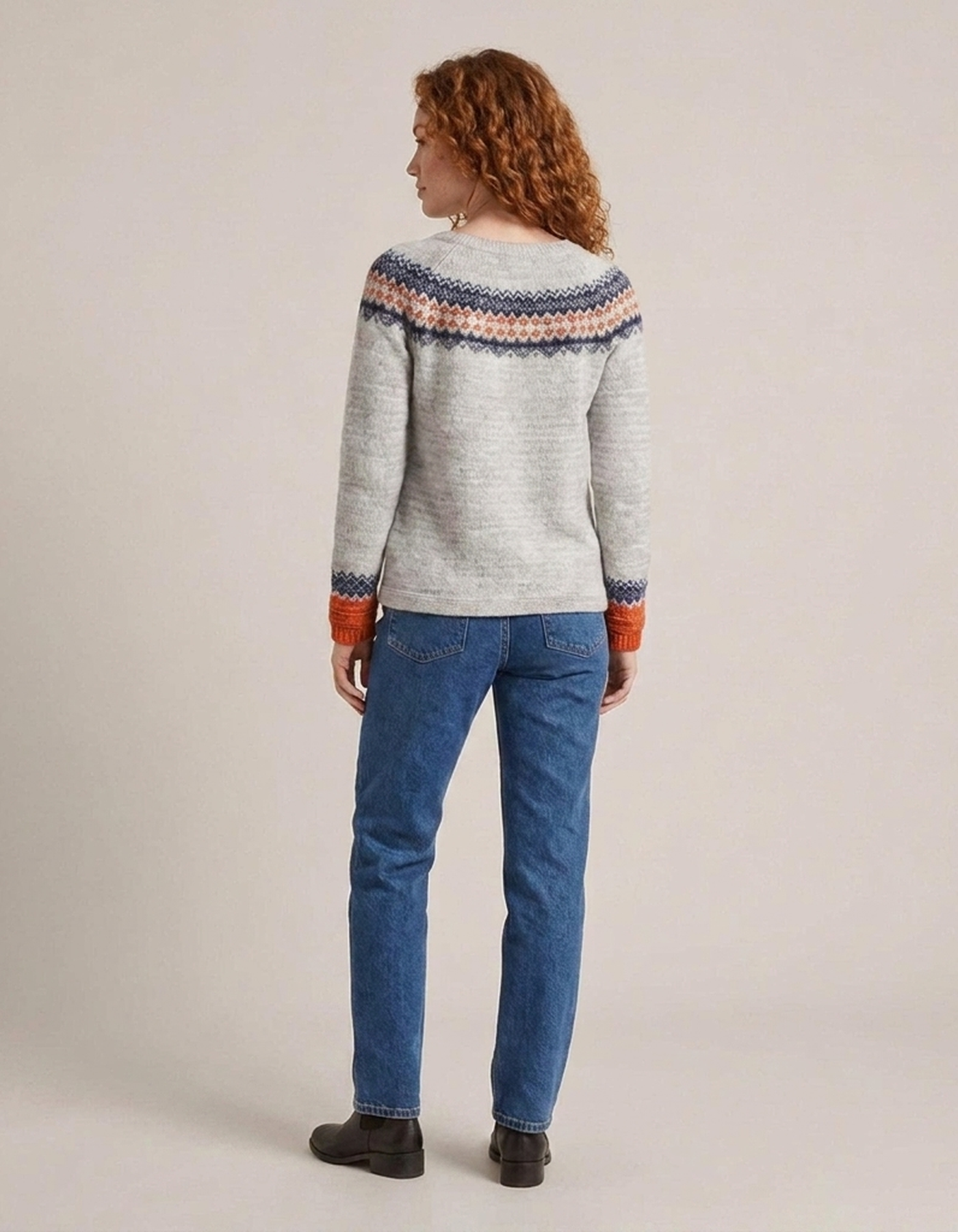 PLUXSTYLE::numise::fair-isle-crewneck-sweater::back