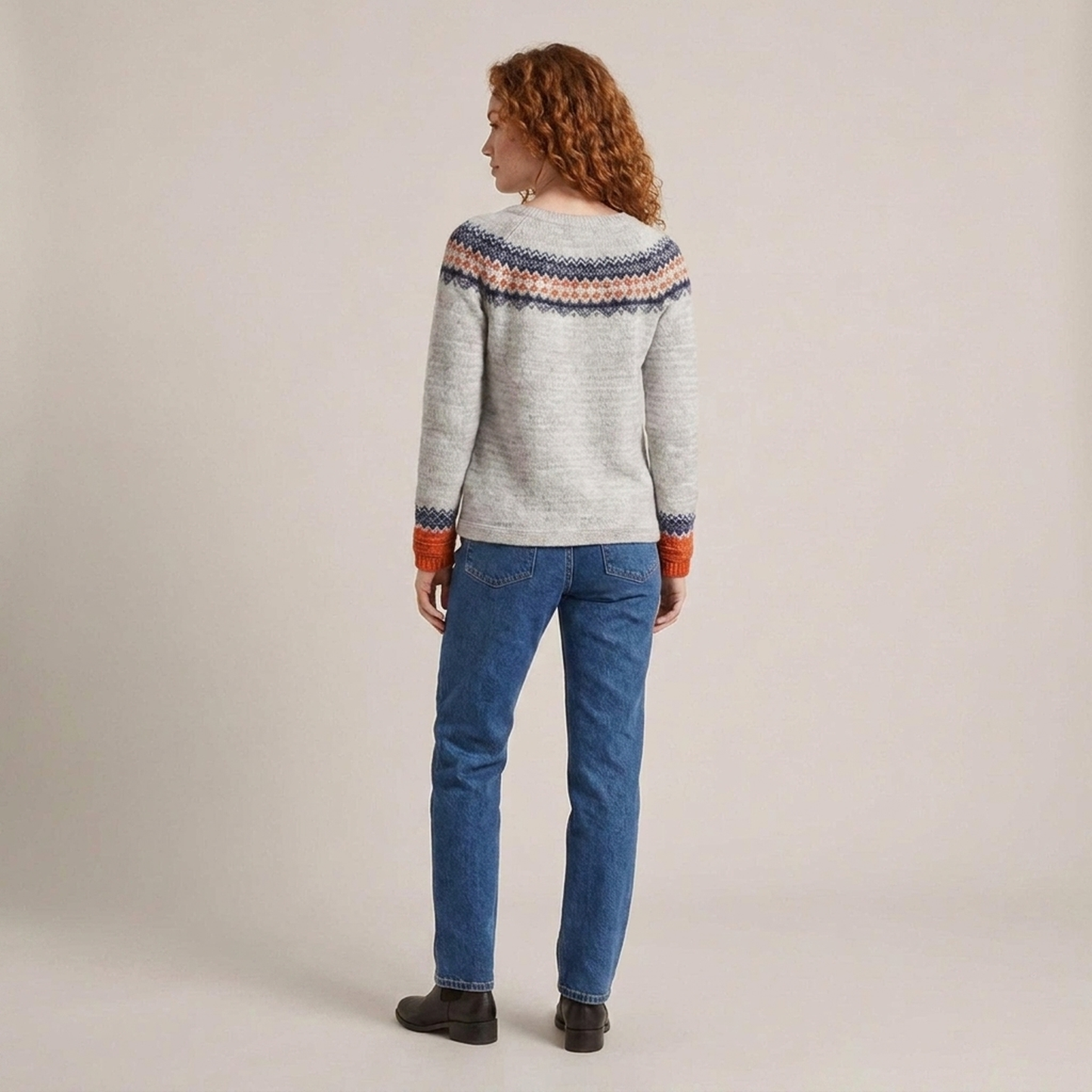 PLUXSTYLE::numise::fair-isle-crewneck-sweater::back