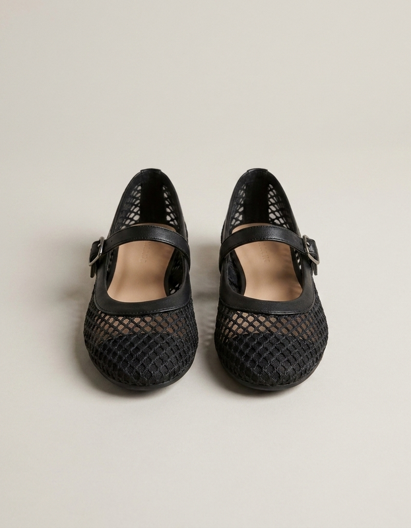 PLUXSTYLE::numise::elsa-breathable-mary-jane-footwear::pack-black