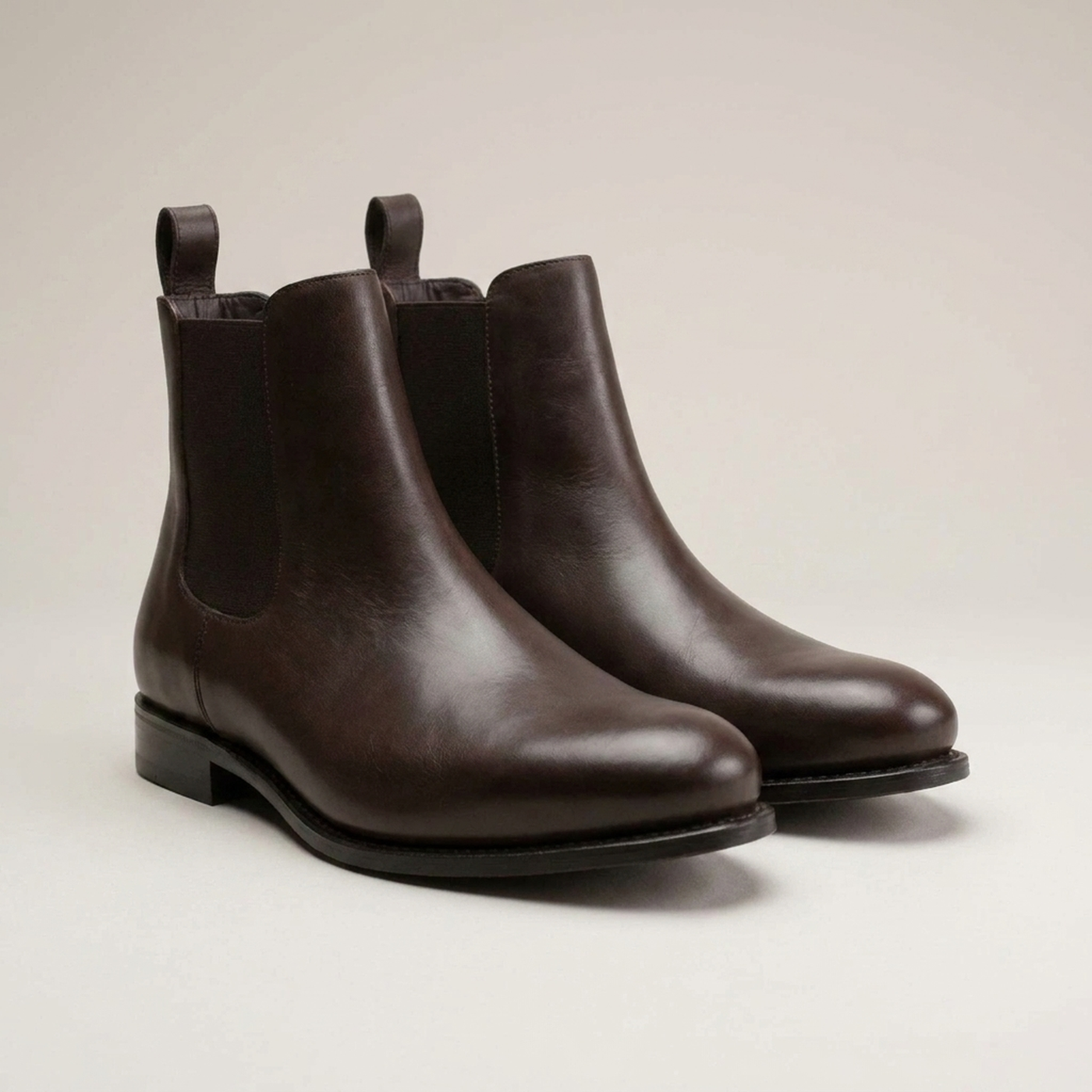 PLUXSTYLE::numise::mens-dark-brown-chelsea-boots-1::closeup-detail