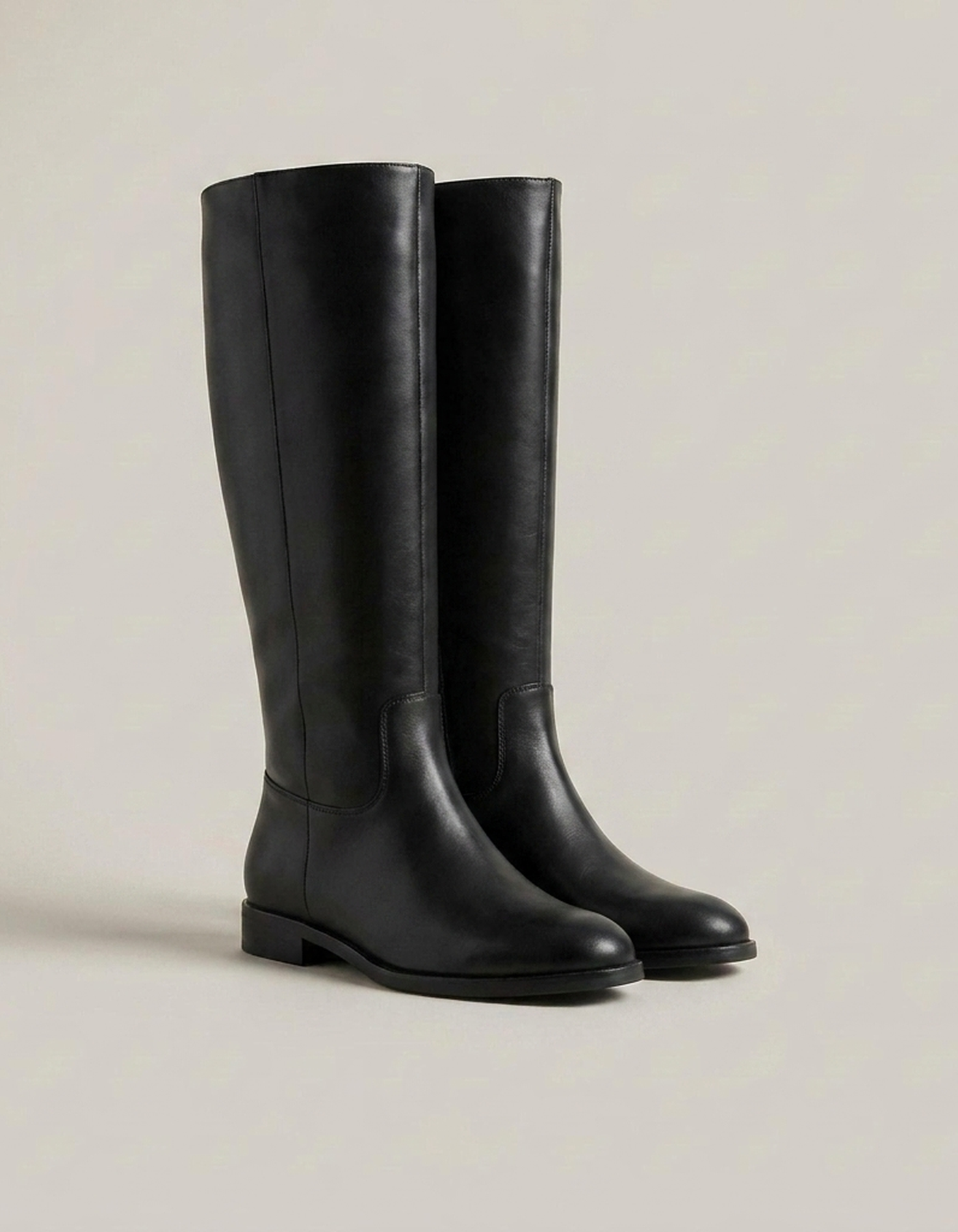 PLUXSTYLE::numise::camila-sleek-knee-high-boots::closeup-detail