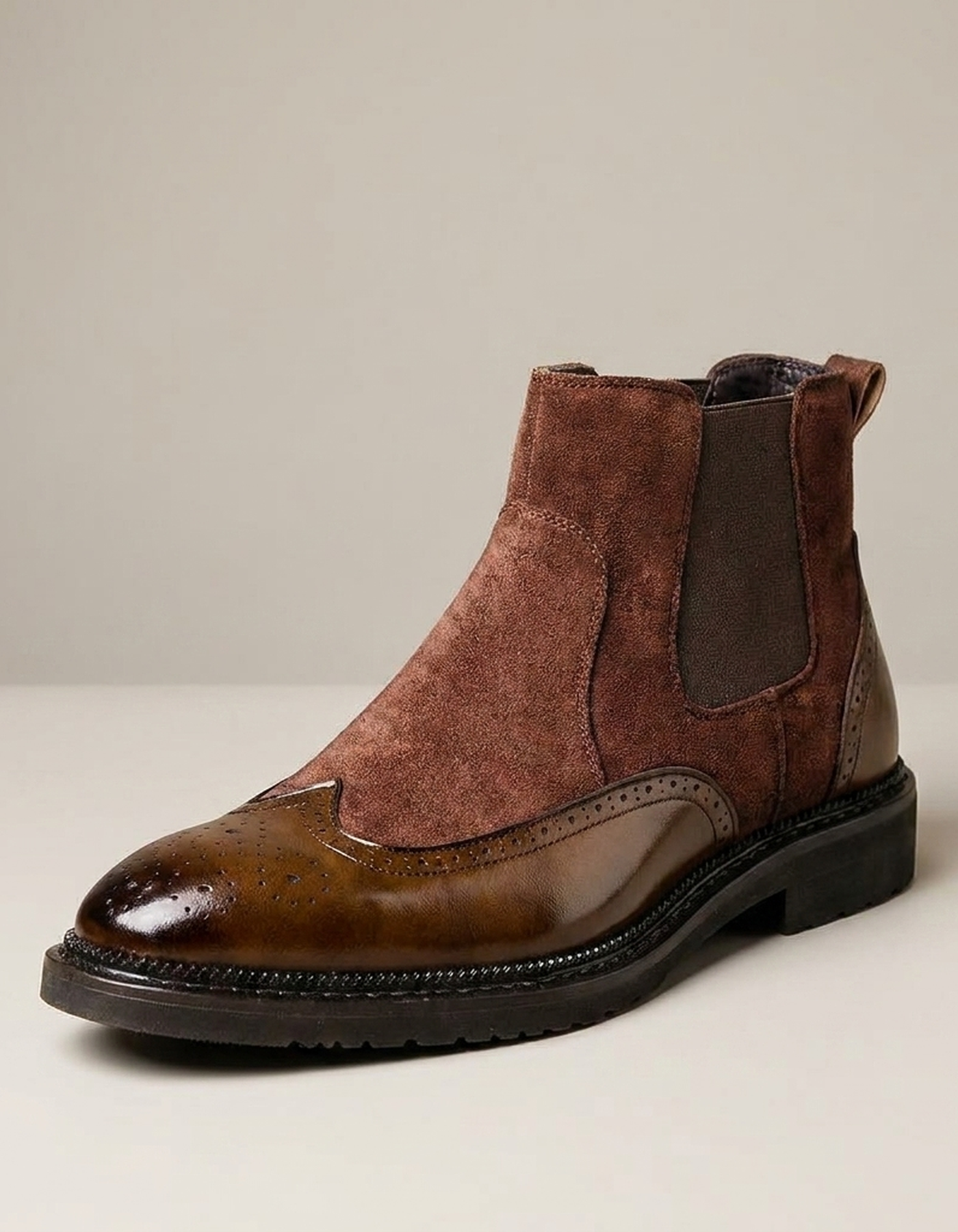 PLUXSTYLE::numise::alexander-heritage-ankle-boots::closeup-hero