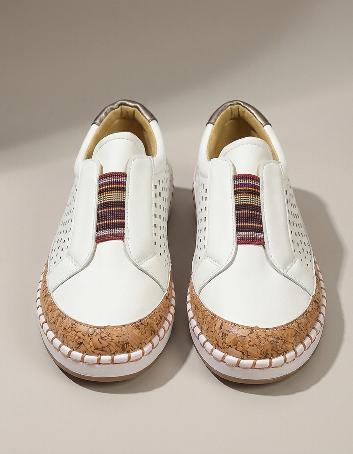 PLUXSTYLE::numise::easy-step-slip-on-footwear::pack-white