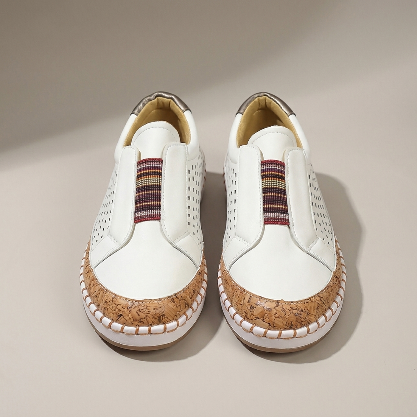 PLUXSTYLE::numise::easy-step-slip-on-footwear::pack-white