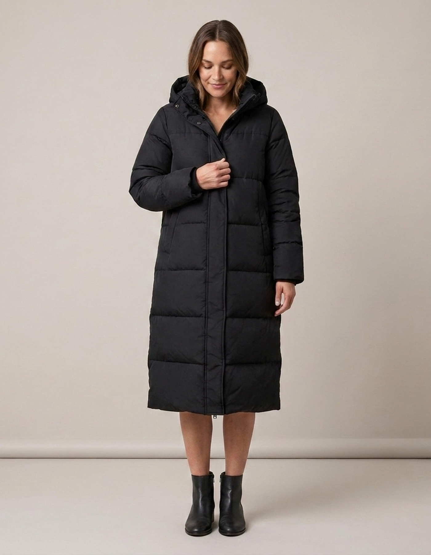 PLUXSTYLE::numise::abigail-longline-hooded-parka::front