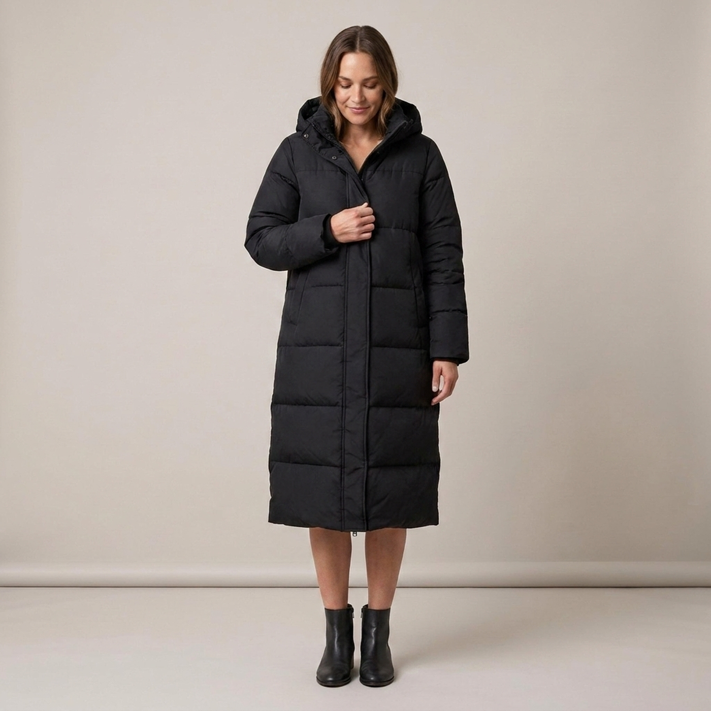 PLUXSTYLE::numise::abigail-longline-hooded-parka::front