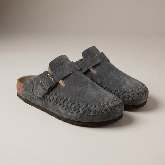 PLUXSTYLE::numise::aurelio-dark-gray-clogs::closeup-detail