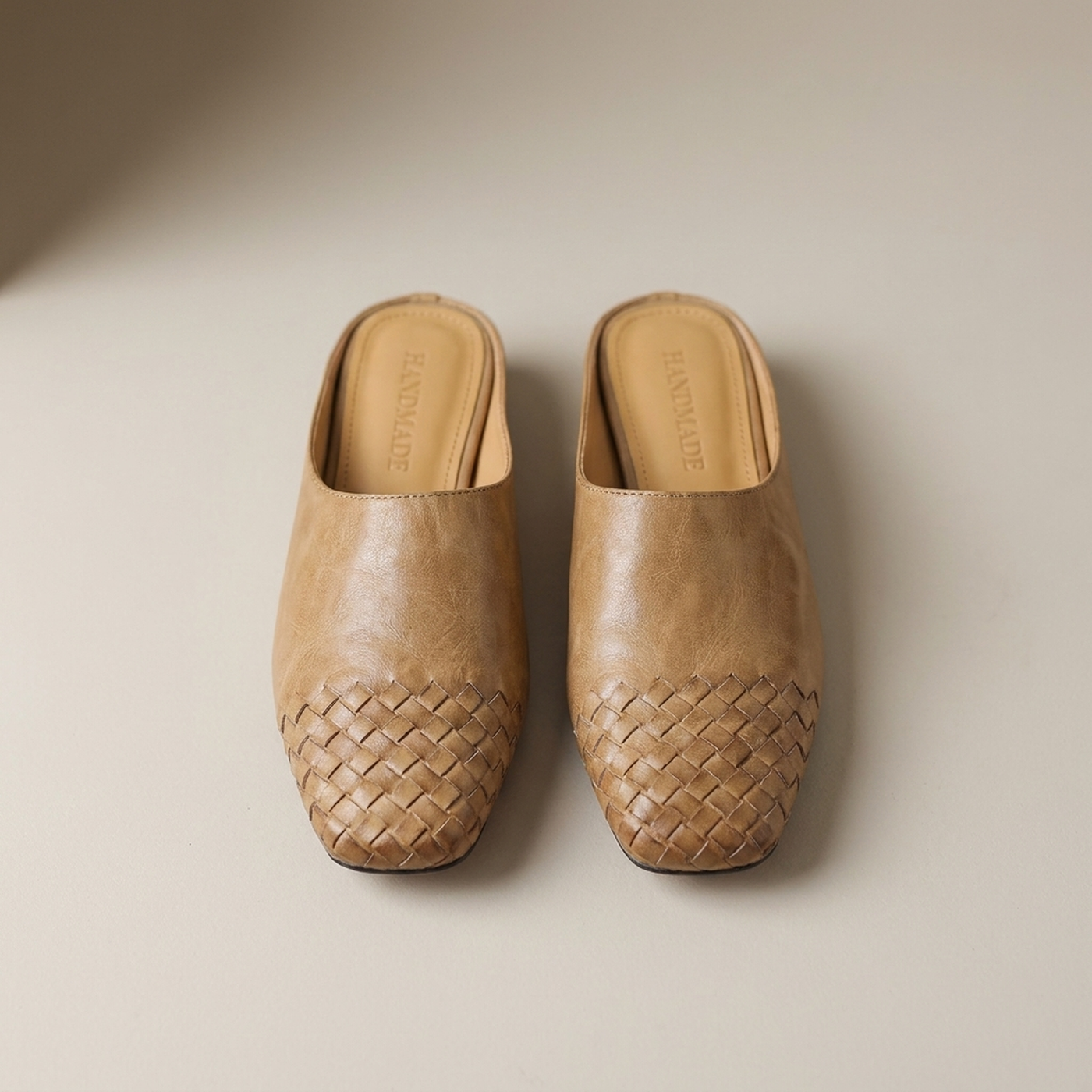 PLUXSTYLE::numise::helma-everyday-mules::pack-khaki