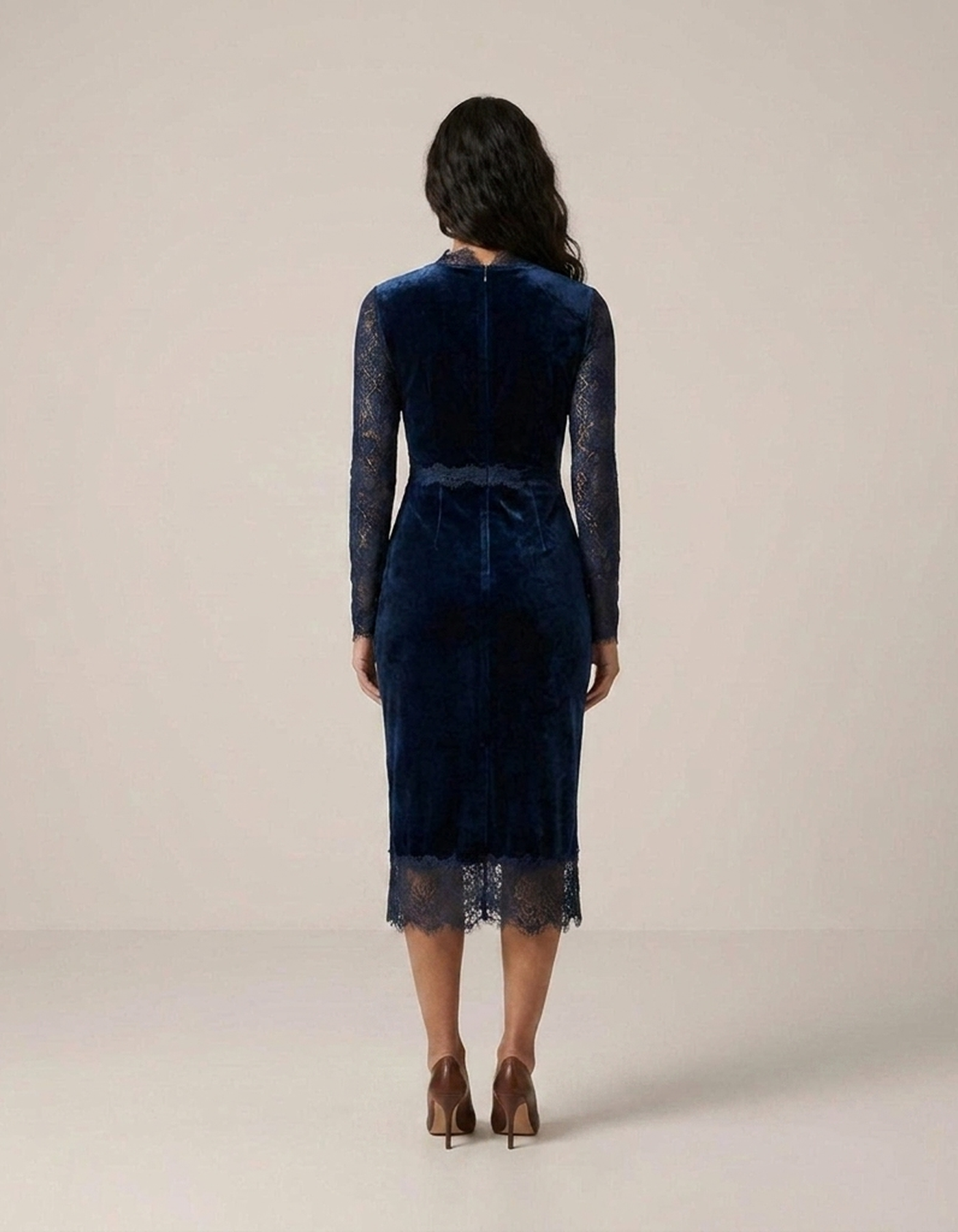 PLUXSTYLE::numise::amelia-v-neck-midi-dress::back