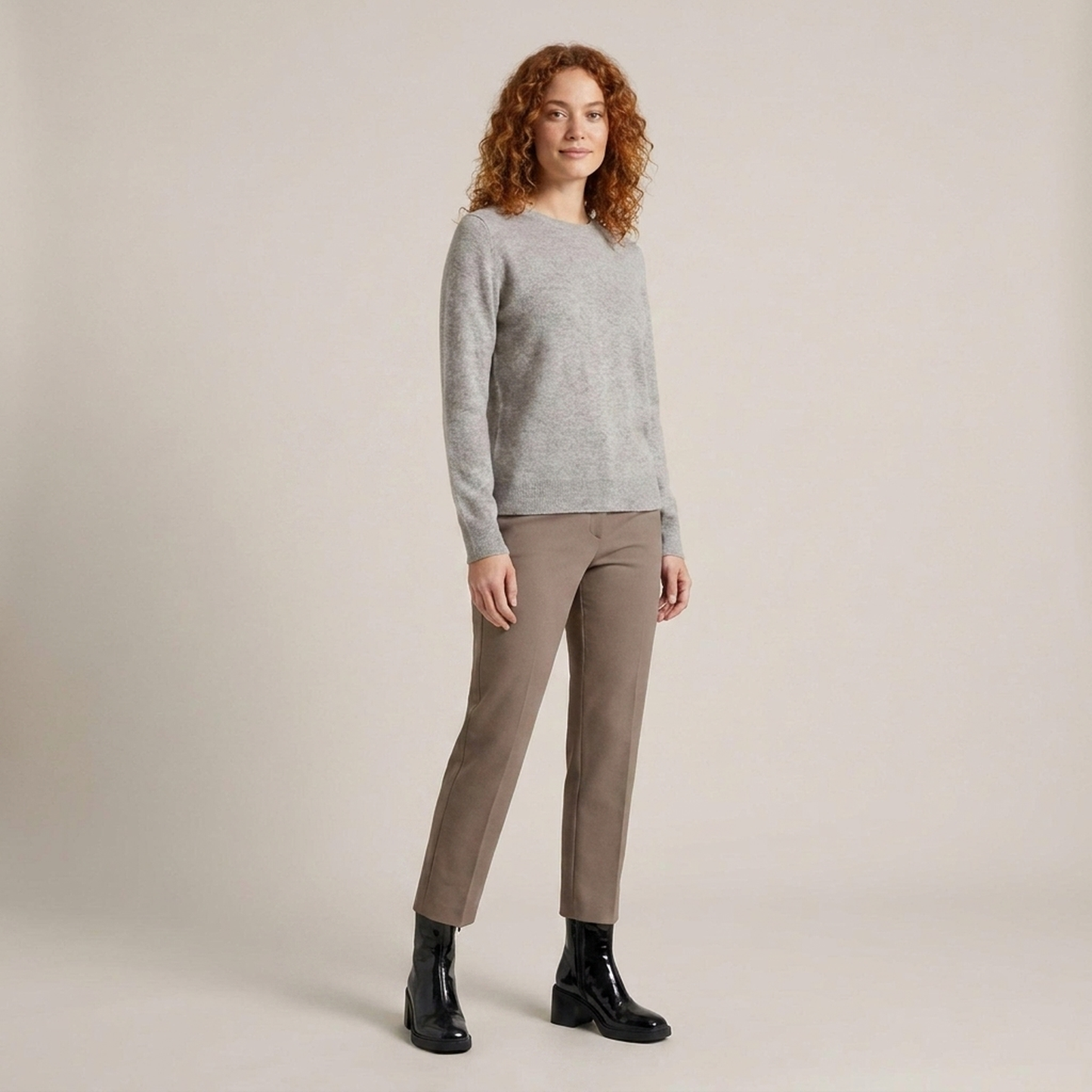 PLUXSTYLE::numise::everyday-side-zip-ankle-boots::zoom-out