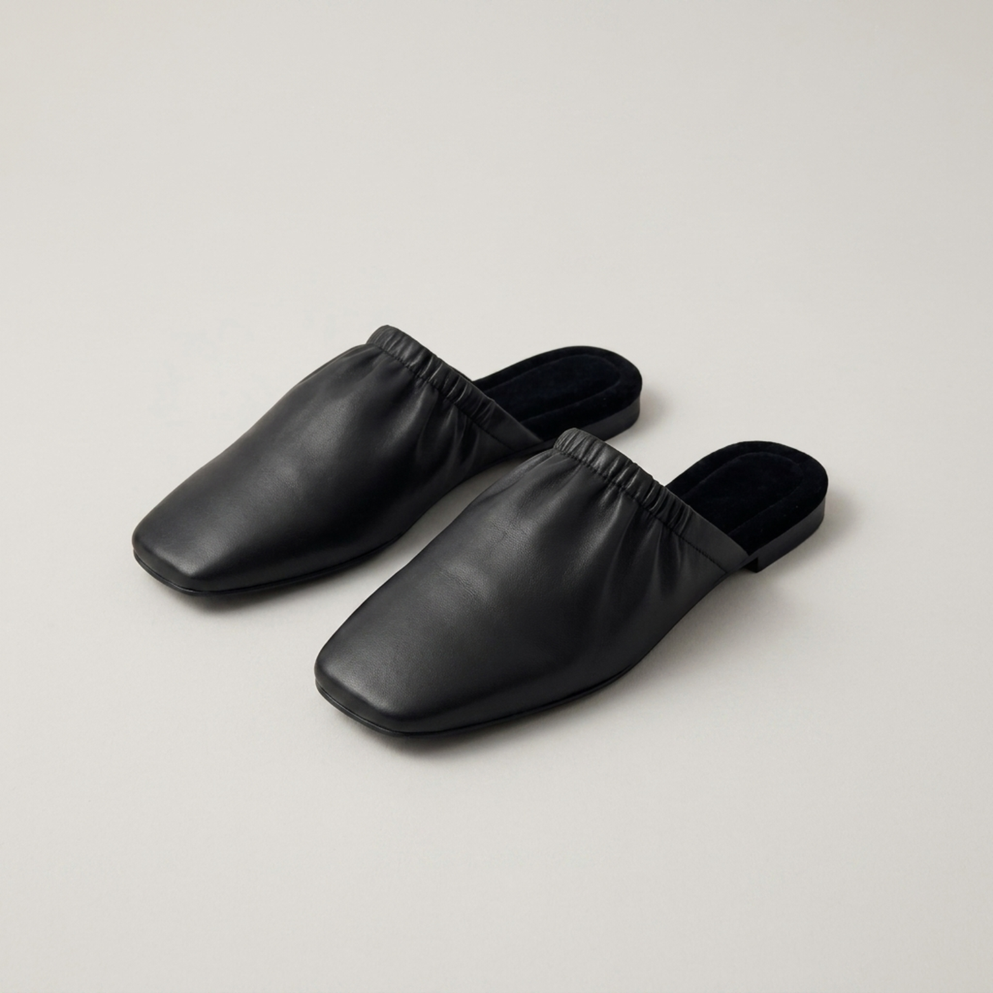 PLUXSTYLE::numise::womens-cap-toe-slip-on-mules::pack-black
