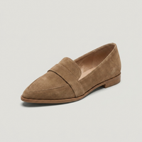 PLUXSTYLE::numise::pointed-toe-comfort-loafers::closeup-hero