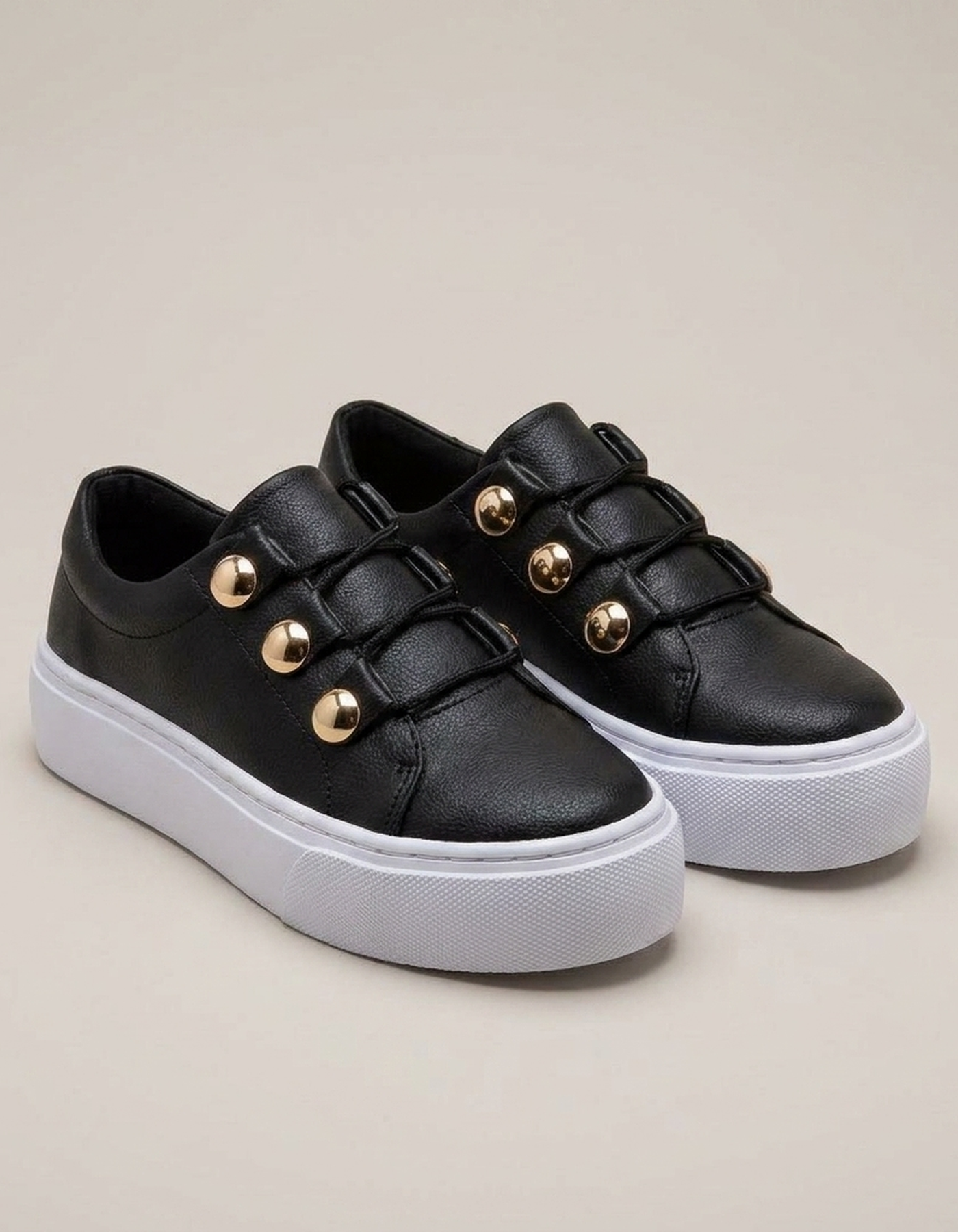 PLUXSTYLE::numise::aria-studded-platform-sneakers::pack-black