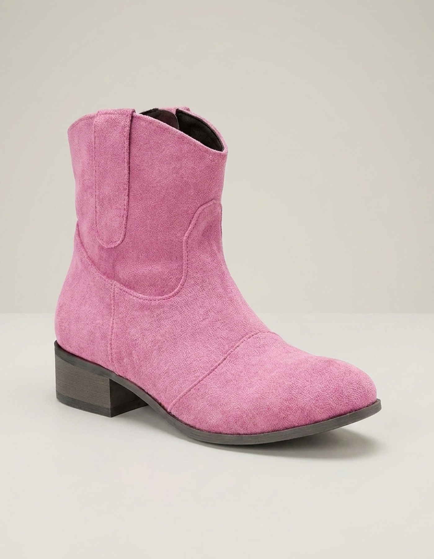 PLUXSTYLE::numise::womens-western-ankle-boots::closeup-hero