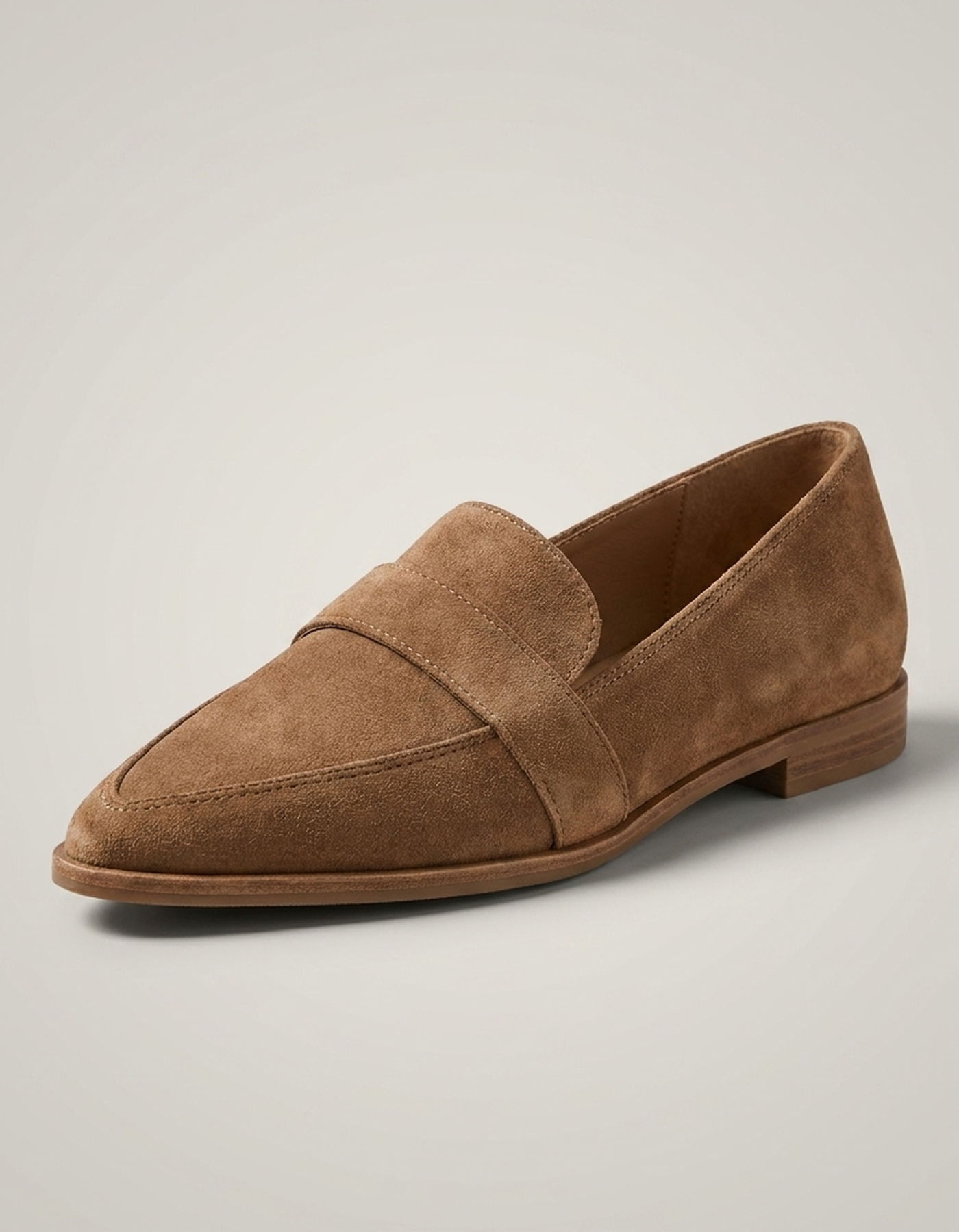PLUXSTYLE::numise::helen-supportive-loafers::closeup-hero