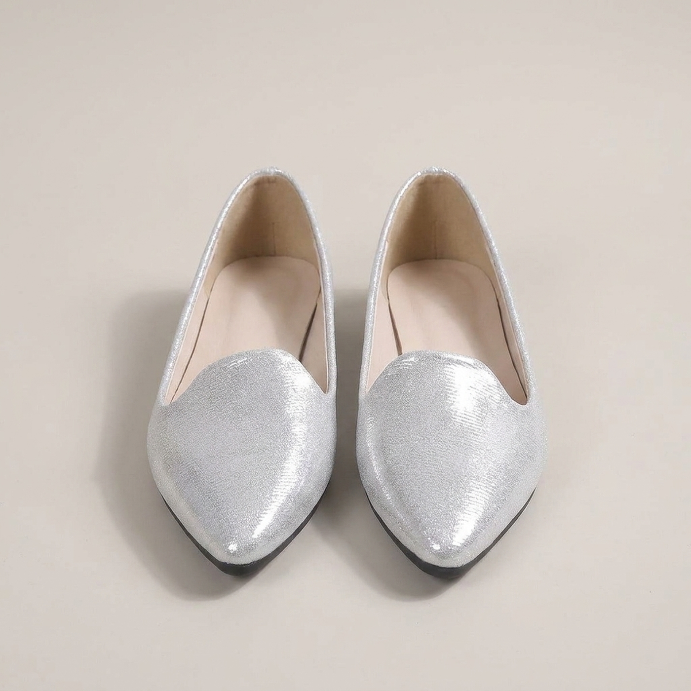 PLUXSTYLE::numise::alina-elegant-spring-table::pack-silver