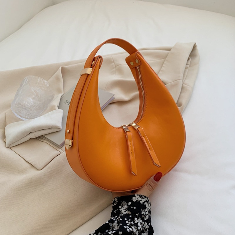 Strukturierte Handtasche